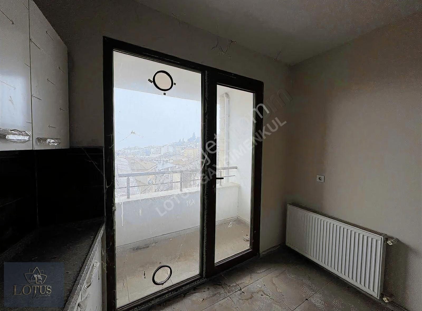 İzmit Merkezde Deniz Manzaralı Satılık 2+1 Dubleks 140m2 Daire - Görsel 27