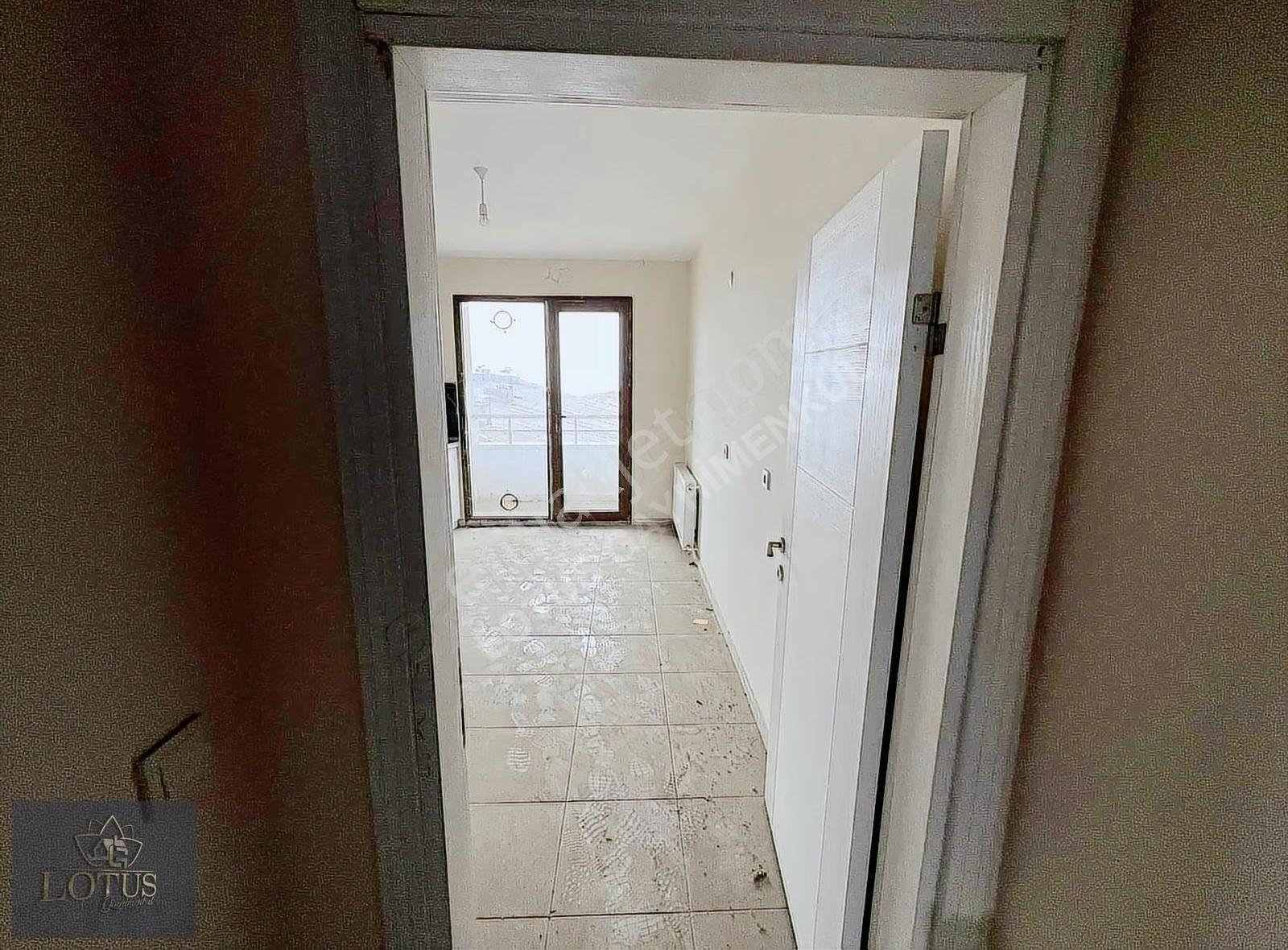 İzmit Merkezde Deniz Manzaralı Satılık 2+1 Dubleks 140m2 Daire - Görsel 26