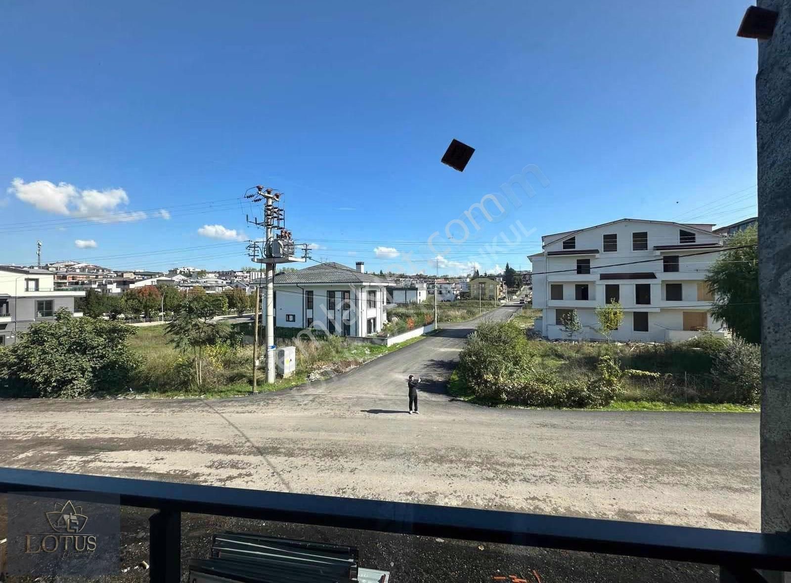Başiskele Yeşilyurt Mahallesi Cadde Üzeri Satılık2+1arakatdaire - Görsel 17