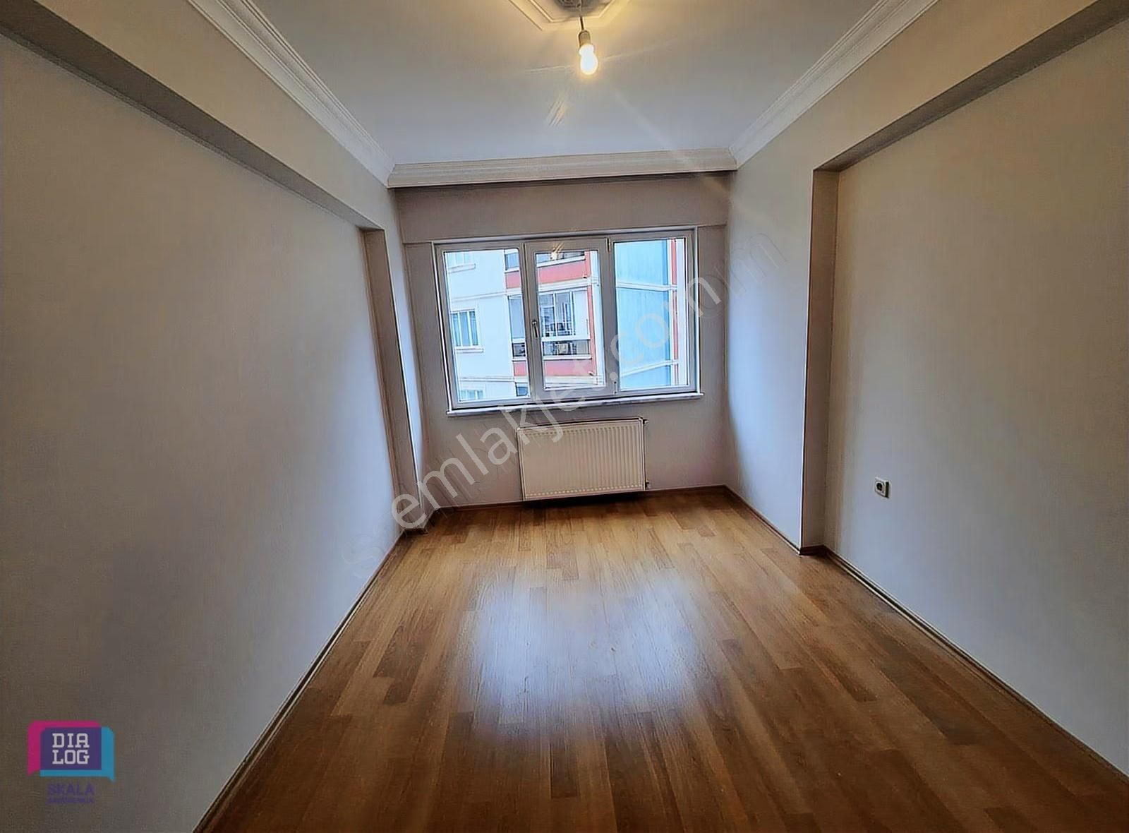 Dialog Skala Hamitler Mh'de Manzaralı Kiralık Arakat 3+1 Daire - Görsel 5
