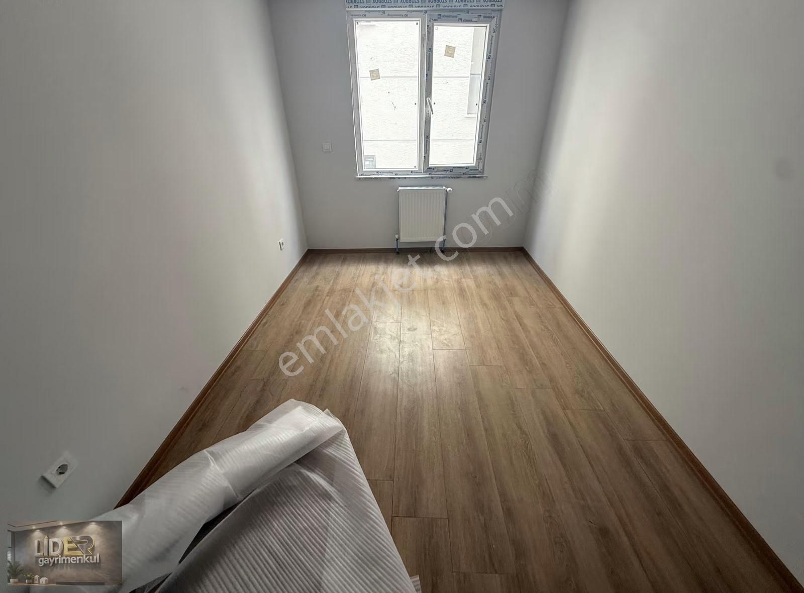 Lider'den Altıntepe'de Ulaşıma Çok Yakın Ara Katta Balkonlu 2+1 - Görsel 7