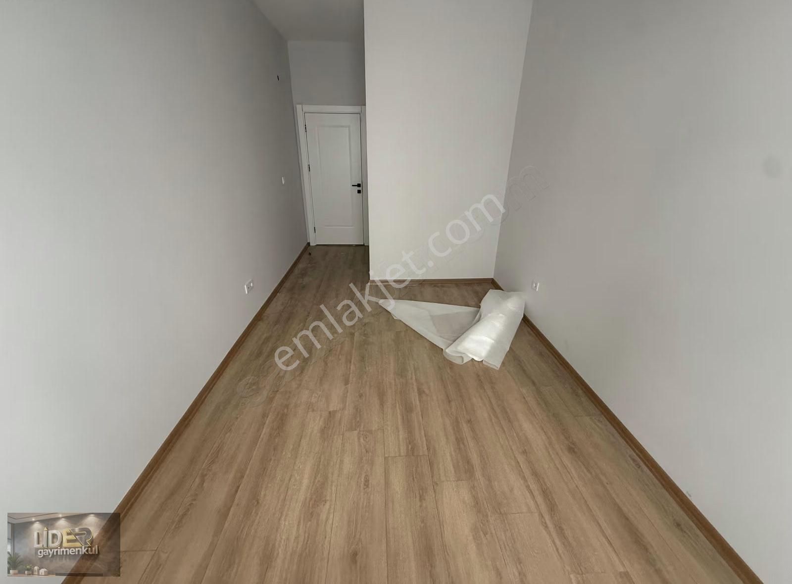 Lider'den Altıntepe'de Ulaşıma Çok Yakın Ara Katta Balkonlu 2+1 - Görsel 14