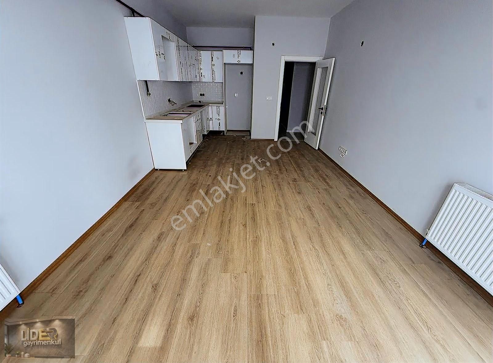 Lider'den Altıntepe'de Ulaşıma Çok Yakın Ara Katta Balkonlu 2+1 - Görsel 18