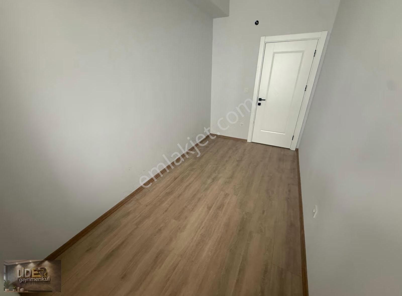 Lider'den Altıntepe'de Ulaşıma Çok Yakın Ara Katta Balkonlu 2+1 - Görsel 5