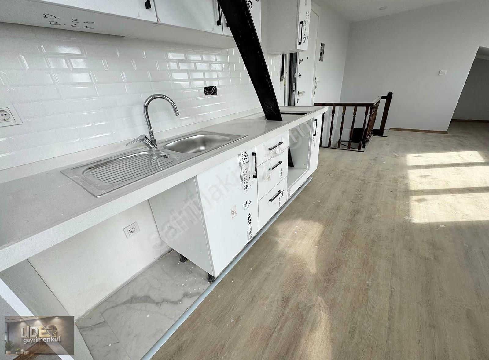 Lider'den Bostancı Marmaraya Yakın Sıfır Denizmanzaralı 2+1 Dblx - Görsel 19