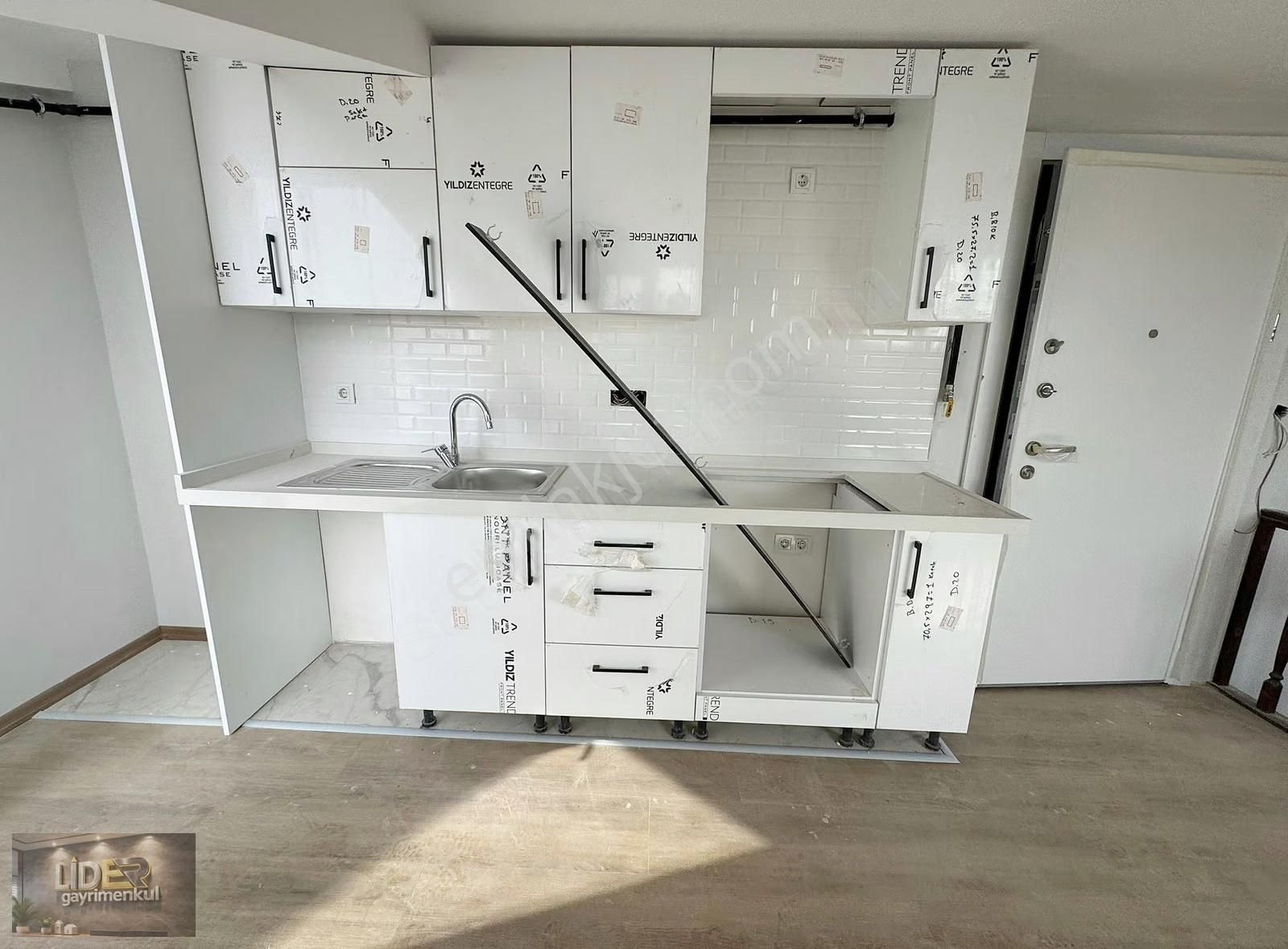 Lider'den Bostancı Marmaraya Yakın Sıfır Denizmanzaralı 2+1 Dblx - Görsel 9