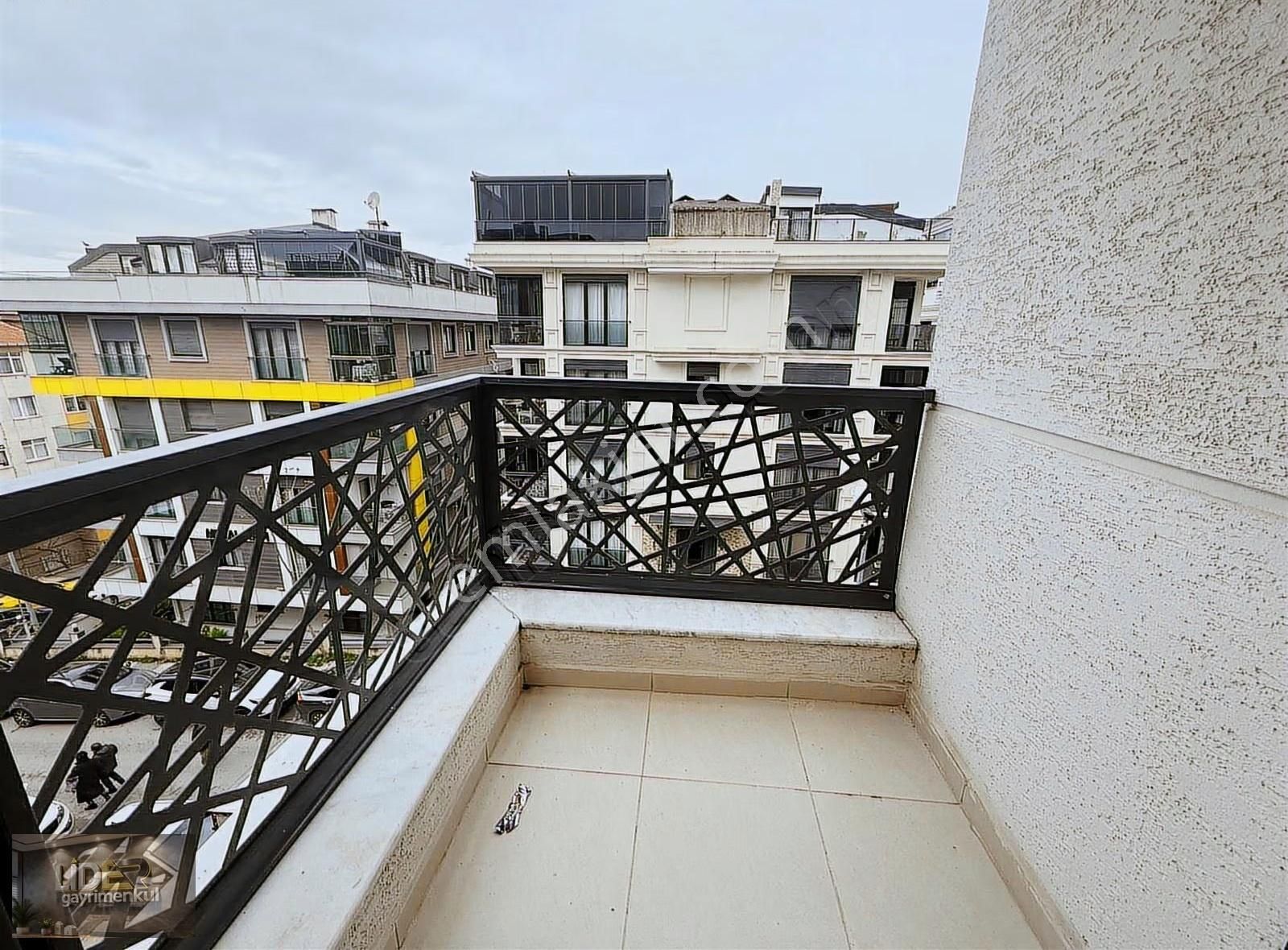 Lider'den Altıntepe'de Minibüse Yakın 3.kat Ön Cephe 115m² 3+1! - Görsel 21