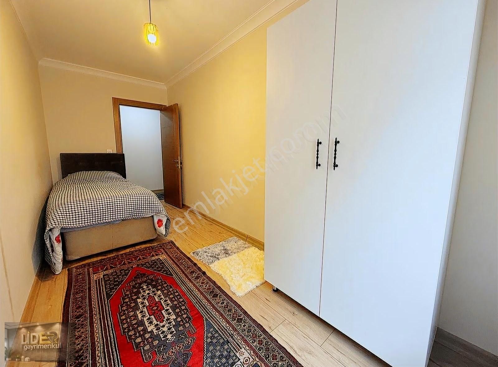 Lider'den Altıntepe'de Minibüse Yakın 3.kat Ön Cephe 115m² 3+1! - Görsel 2