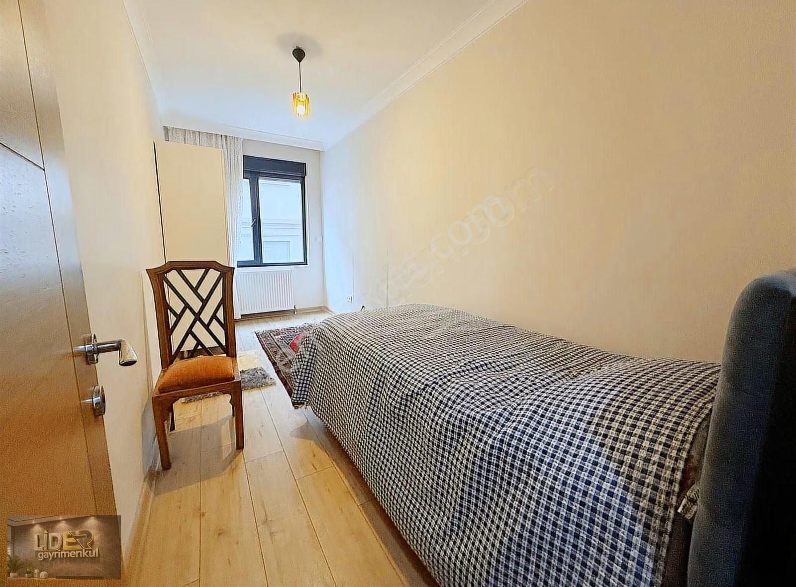 Lider'den Altıntepe'de Minibüse Yakın 3.kat Ön Cephe 115m² 3+1! - Görsel 34