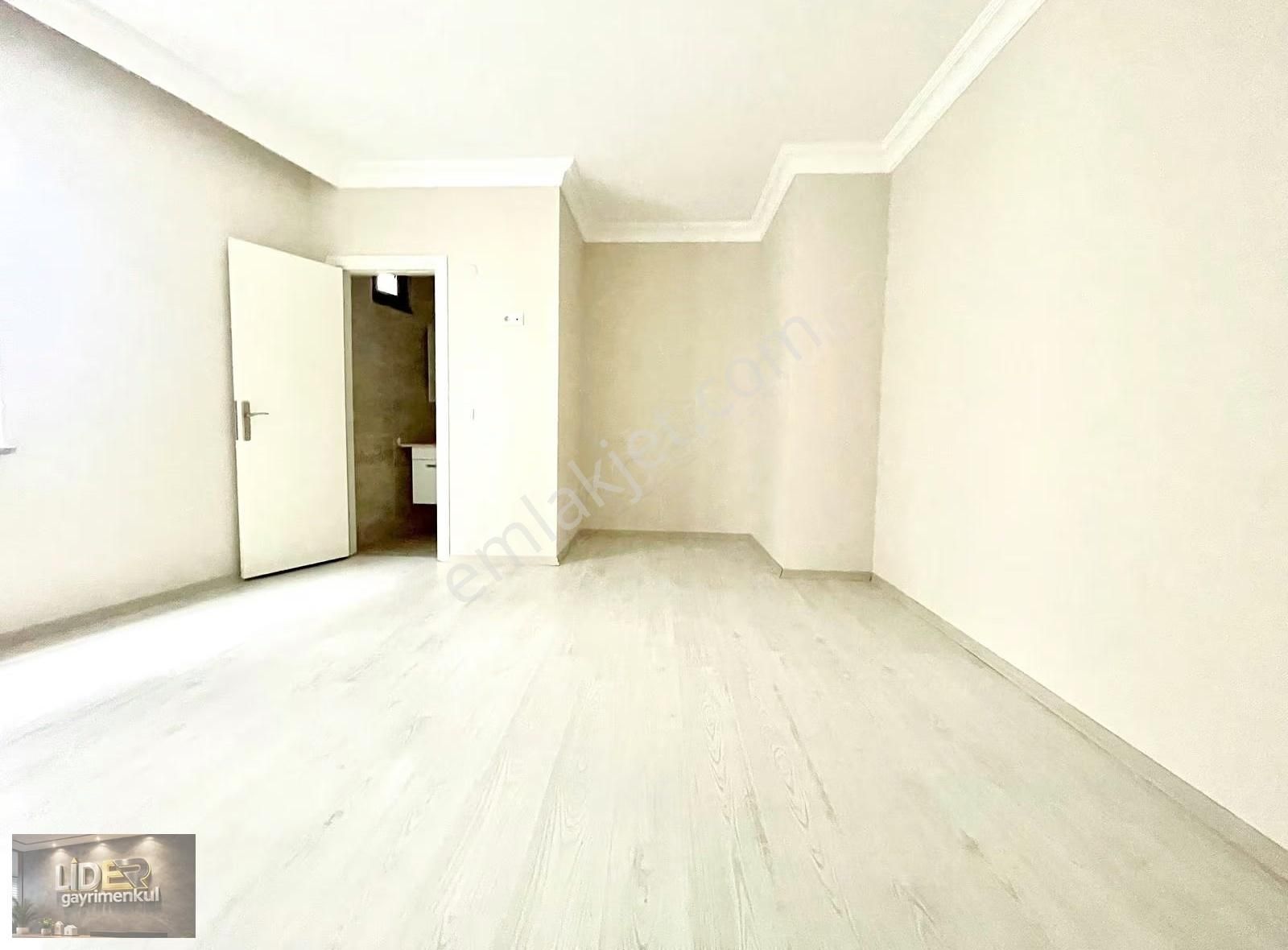 Lider'den İdealtepe'de Sahile Minibüse Yakın Ebeveyn Banyolu 2+1 - Görsel 3