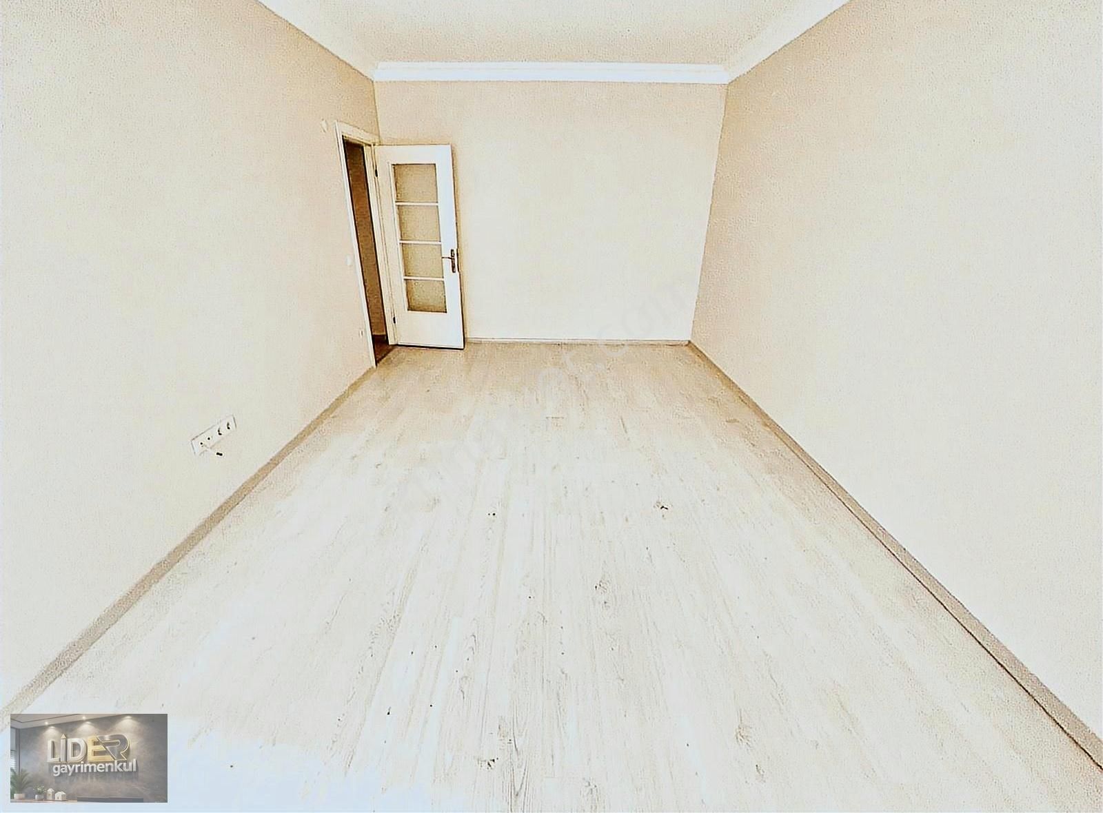 Lider'den İdealtepe'de Sahile Minibüse Yakın Ebeveyn Banyolu 2+1 - Görsel 6