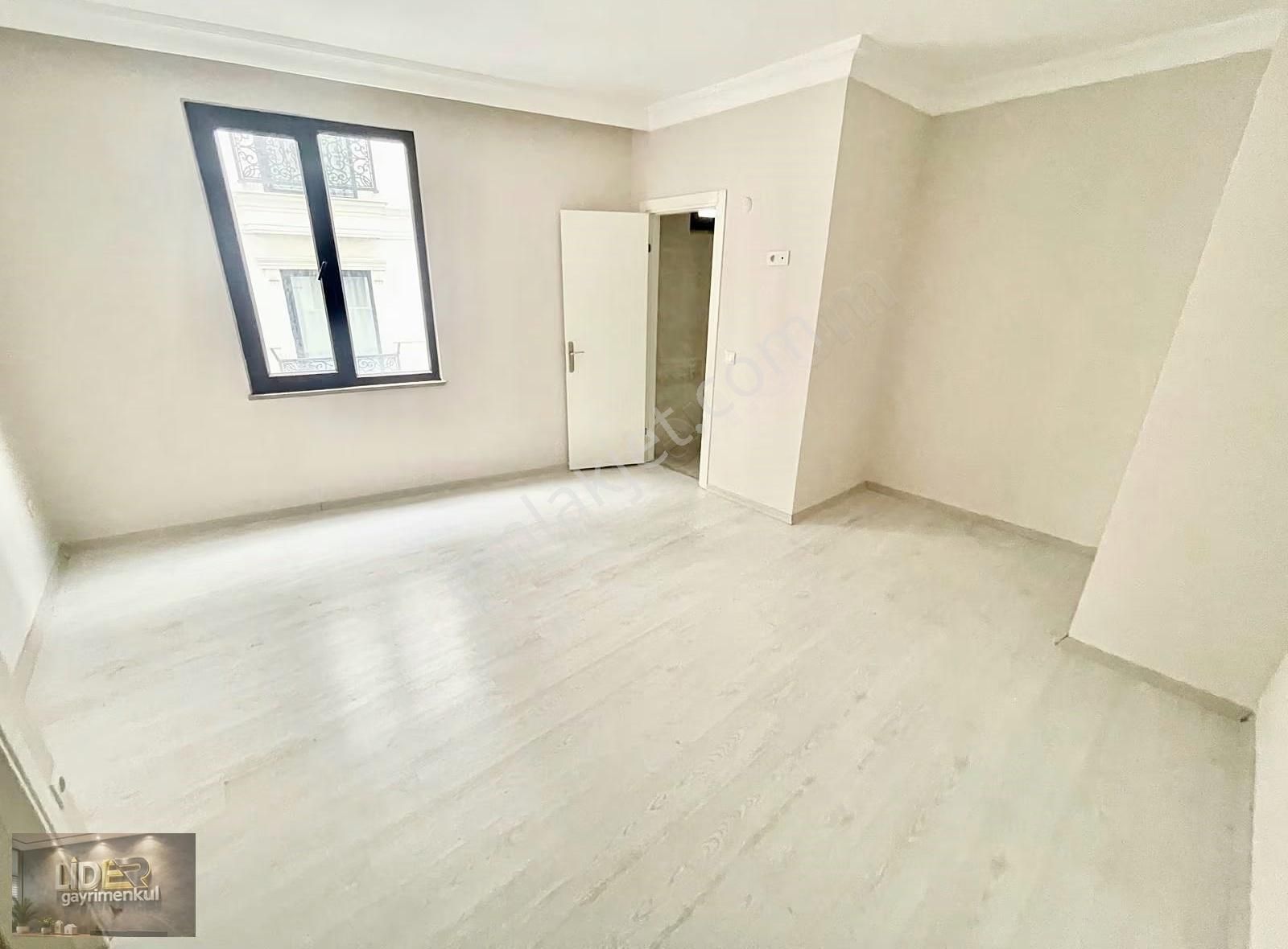 Lider'den İdealtepe'de Sahile Minibüse Yakın Ebeveyn Banyolu 2+1 - Görsel 16