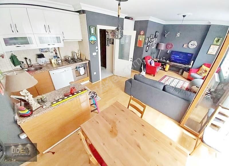 Lider'den Bağlarbaşı'nda Ferah Kullanımlı Lüks 2+1