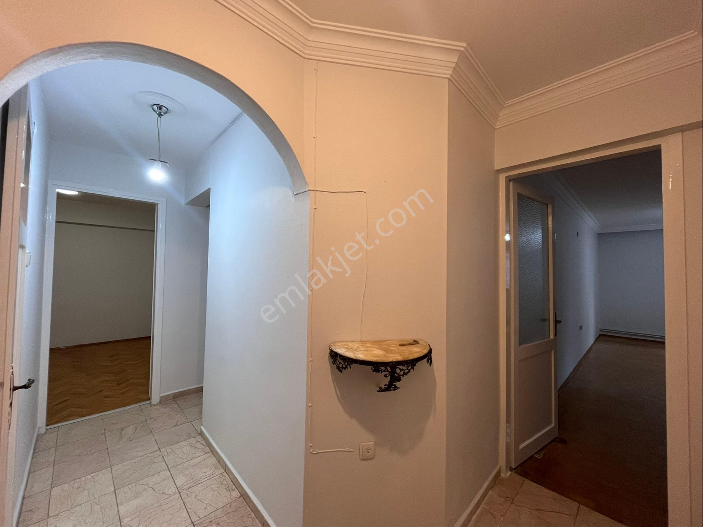 Bostanlı'da Kiralık Ferah Daıre | Sahıle Yürüme Mesafesınde - Görsel 15