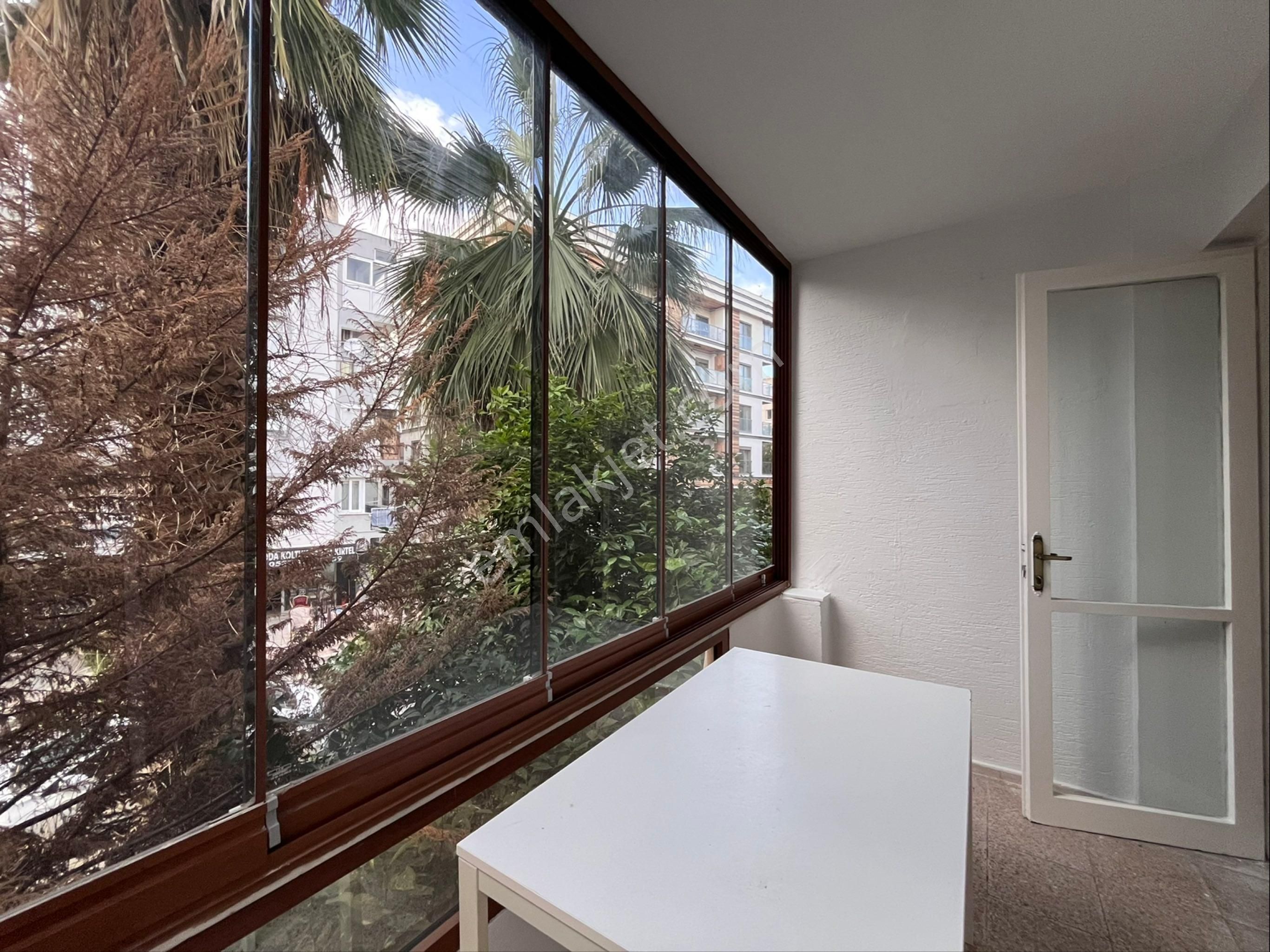 Bostanlı'da Kiralık Ferah Daıre | Sahıle Yürüme Mesafesınde - Görsel 14