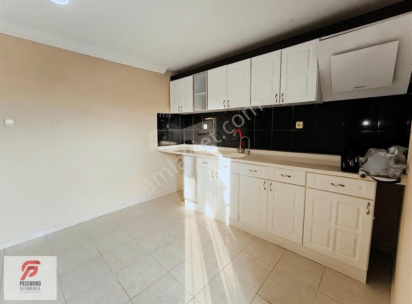 İzmir Karabağlar Bahar Mh. 3+1 Kapalı Mutfak Kiralık Daire - Görsel 9