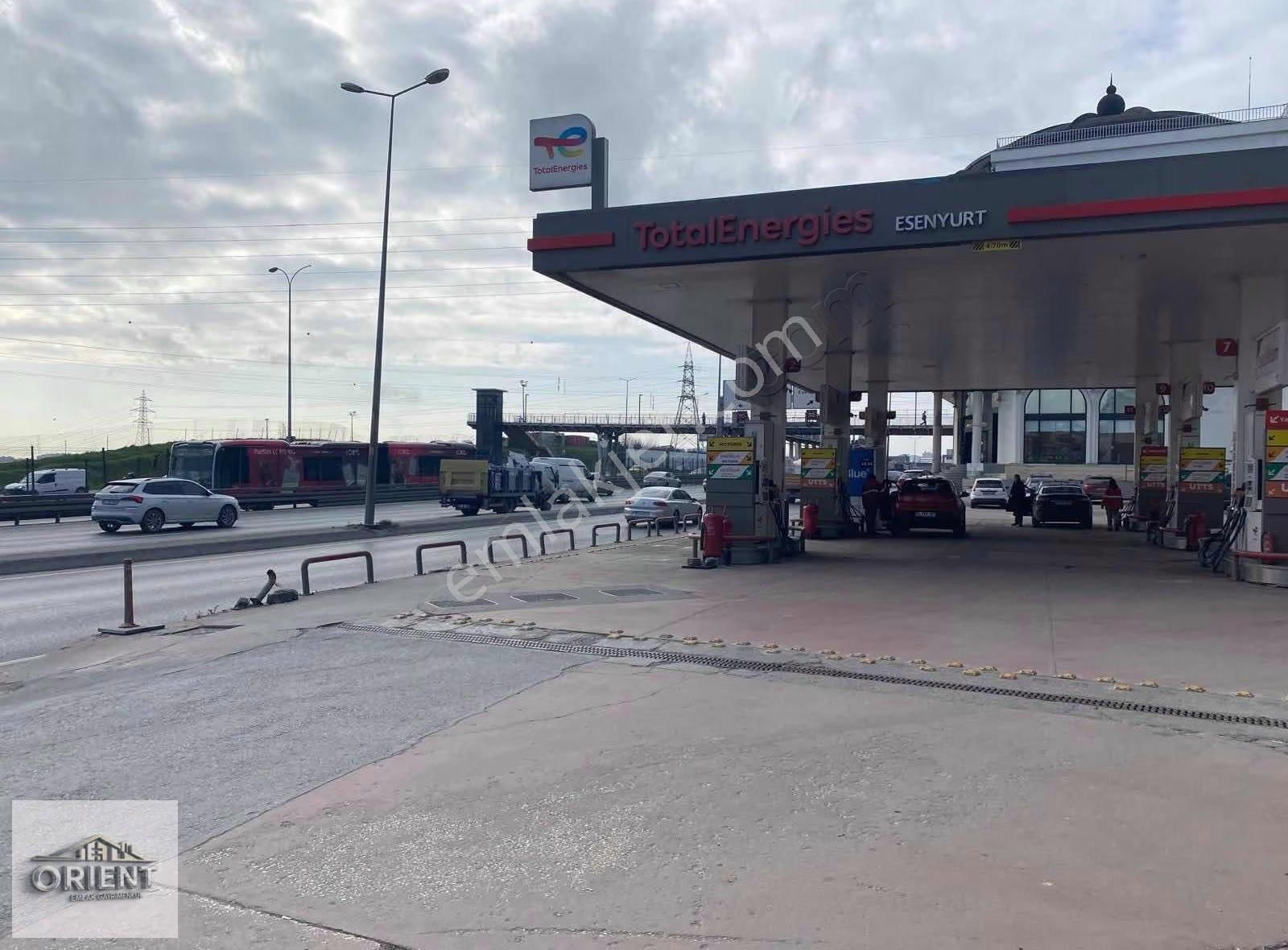 Ana Cadde Üzeri E5 Cepheli Prestijli Kiralık Dükkan - Görsel 9