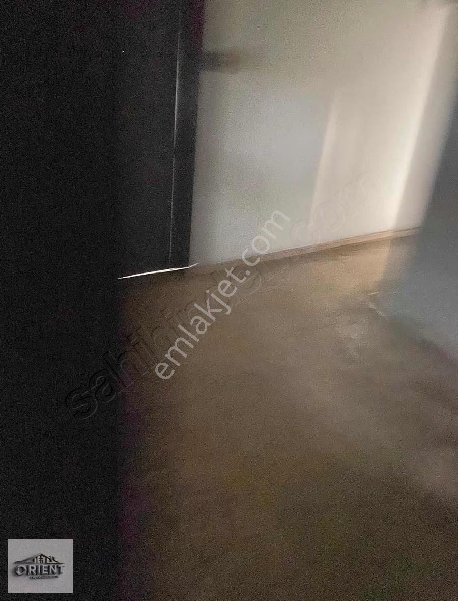 Ana Cadde Üzeri E5 Cepheli Prestijli Kiralık Dükkan - Görsel 12