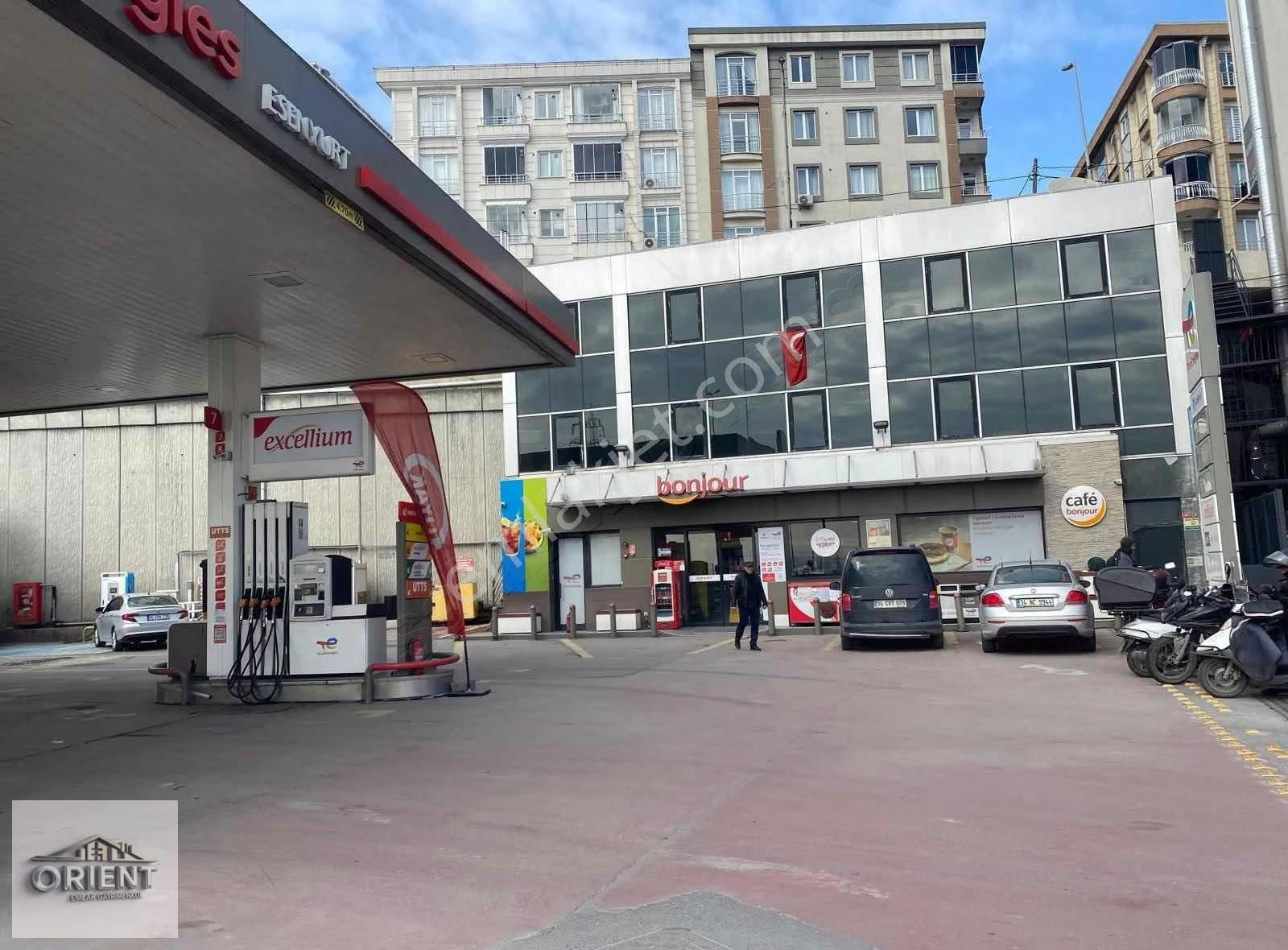 Ana Cadde Üzeri E5 Cepheli Prestijli Kiralık Dükkan - Görsel 10