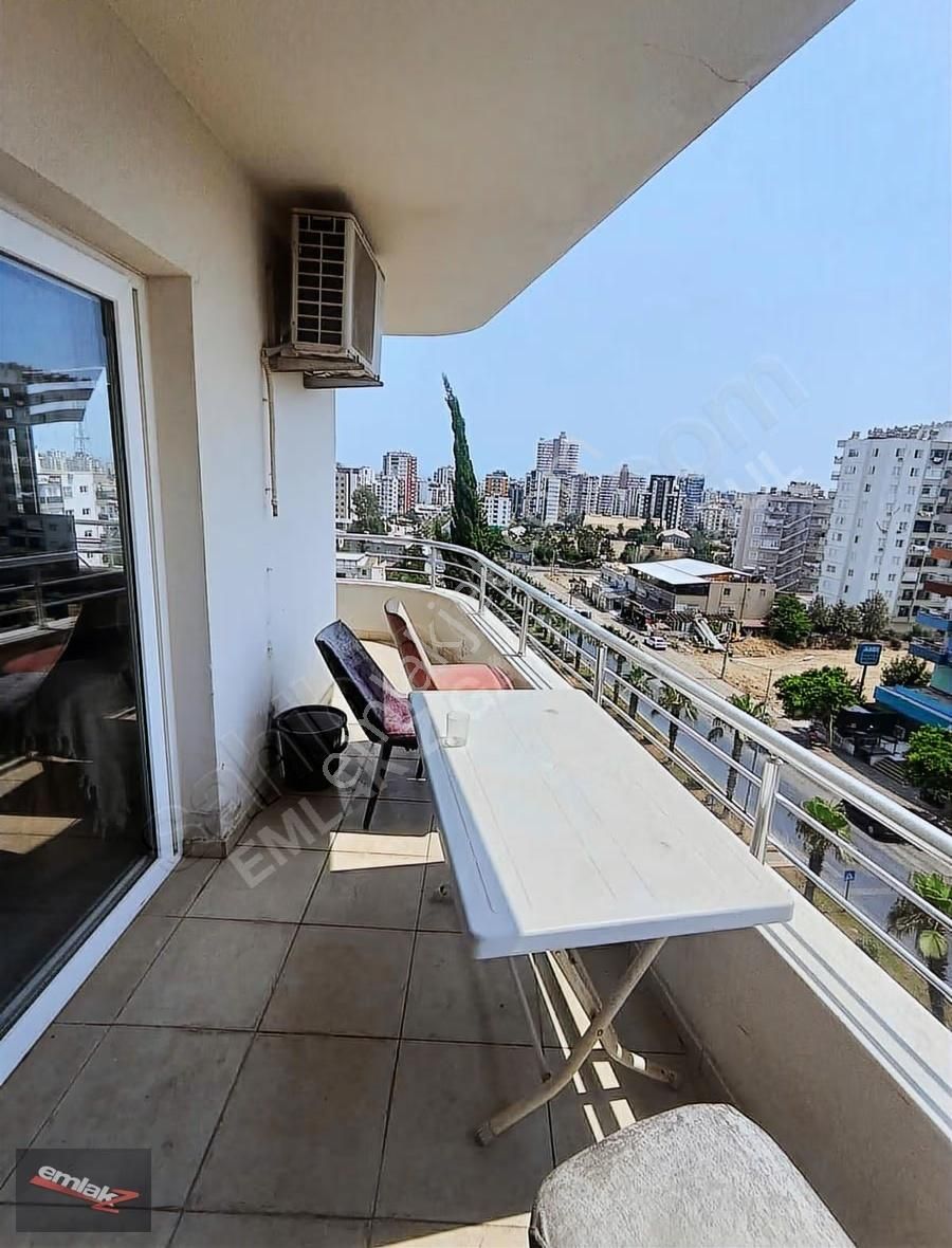 Çiftlikköy'de Satılık 1+1 Daire: 65m², Deniz Manzaralı, Eşyalı - Görsel 8