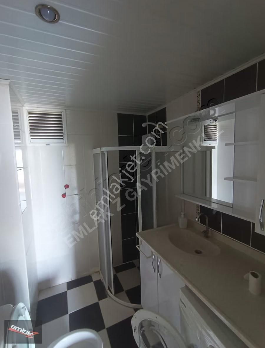 Çiftlikköy'de Satılık 1+1 Daire: 65m², Deniz Manzaralı, Eşyalı - Görsel 18