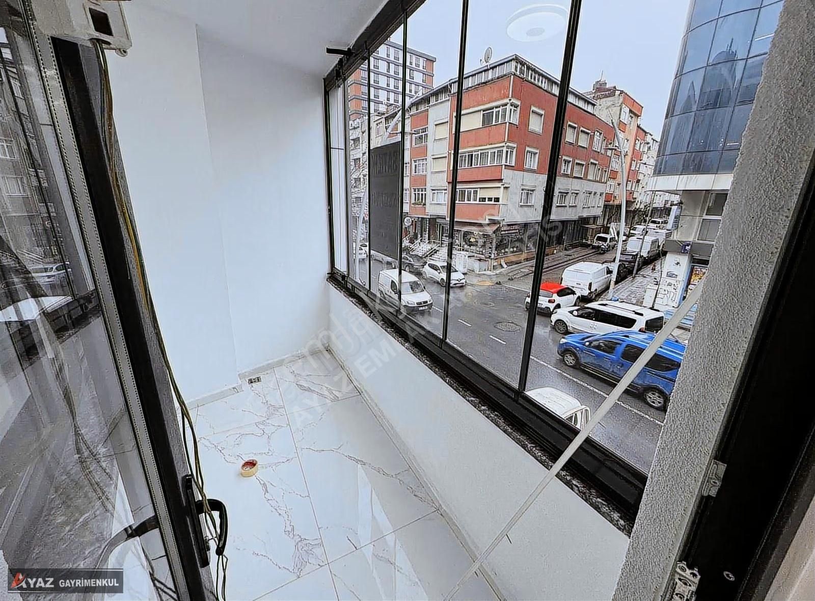 Ayaz Emlak'tan Muhsin Yazıcıoğlu Caddesi Cephe Köşe Başı Ara Kat - Görsel 9