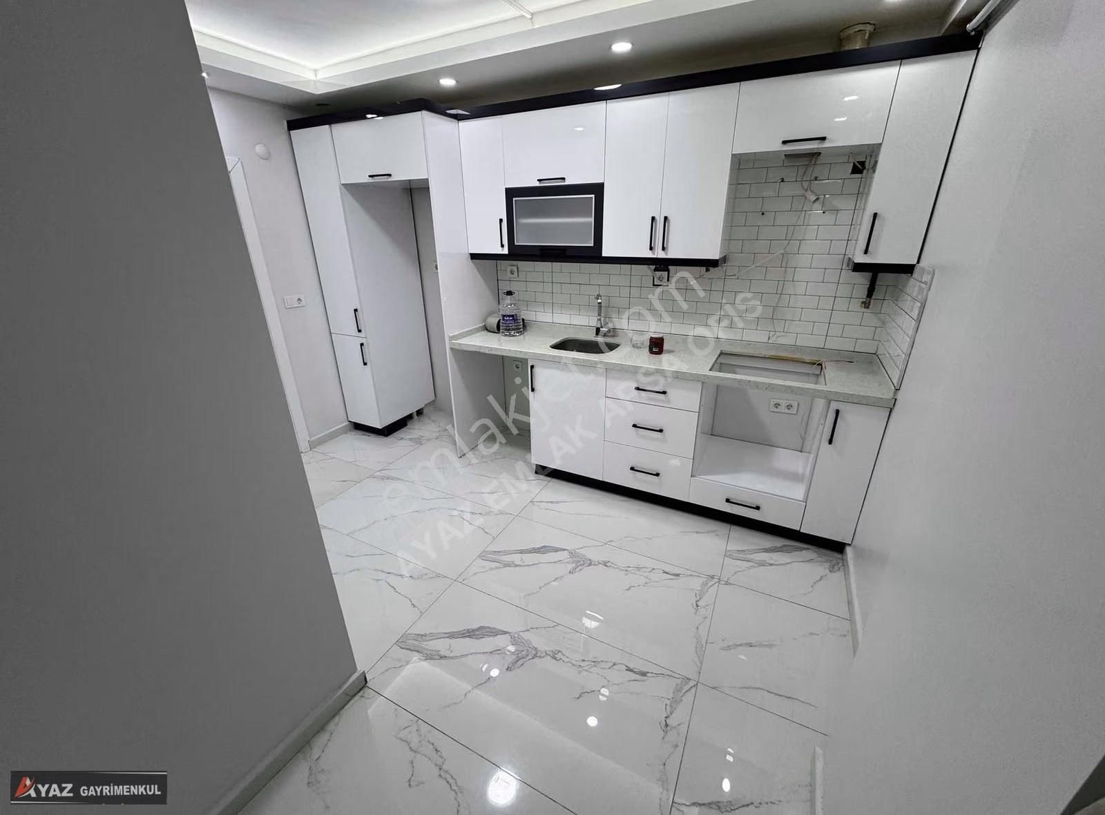 Ayaz Emlak'tan Muhsin Yazıcıoğlu Caddesi Cephe Köşe Başı Ara Kat - Görsel 30