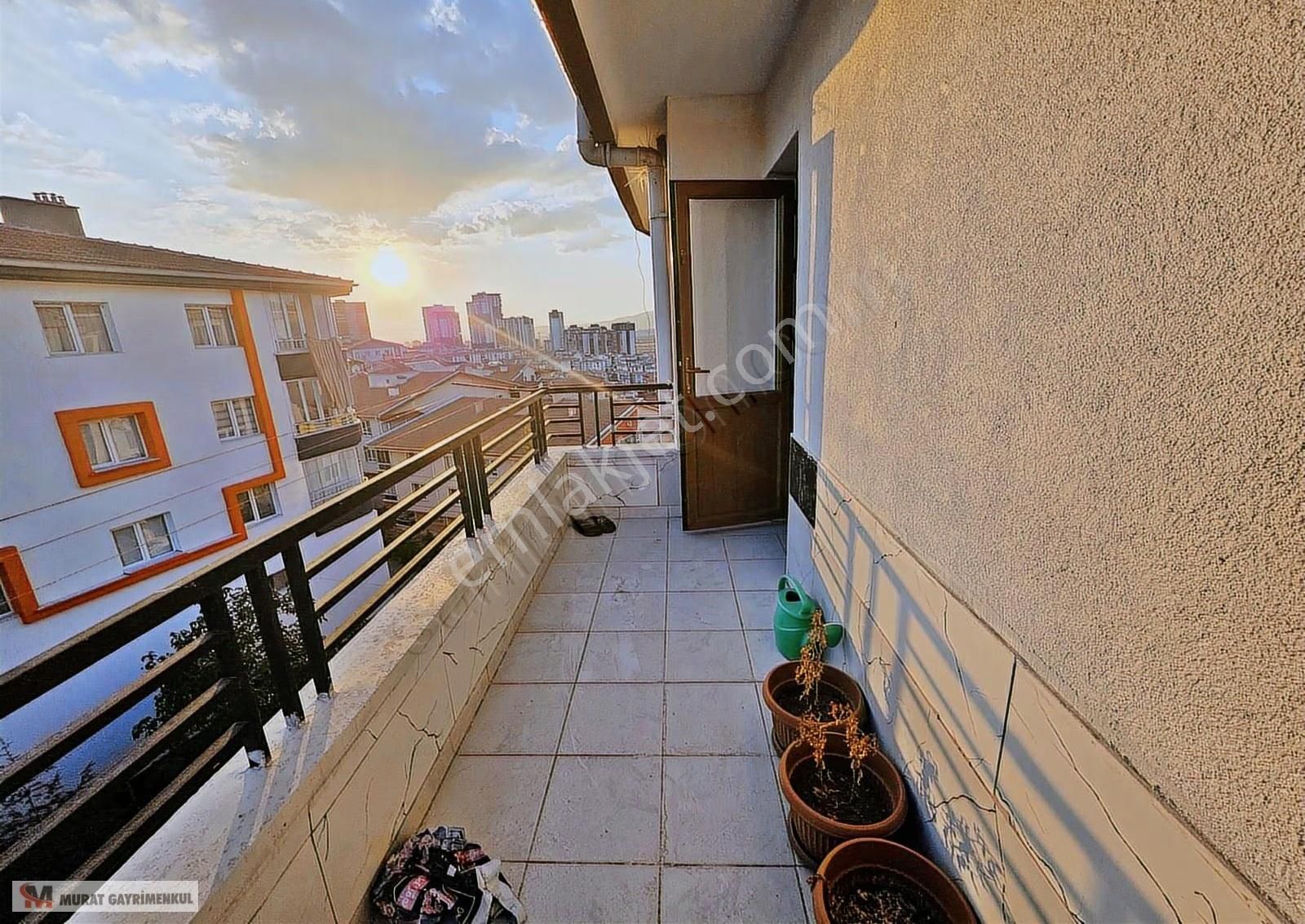 Osmangazi Ana Cadde Üzerinde Katta Cadde Cepheli Geniş M2 3+1 - Görsel 2