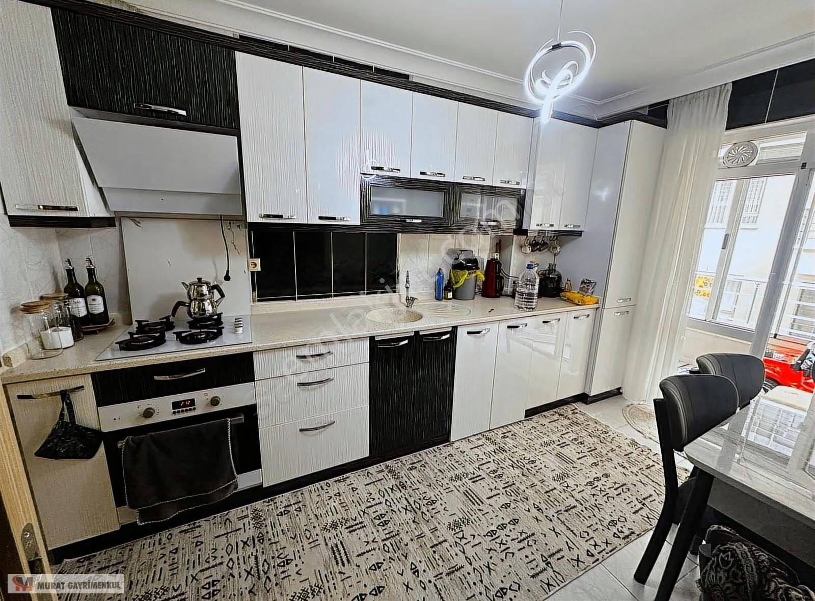 Pasinler Caddesi Üzerinde Genç Binada Ara Katta Masrafsız 3+1