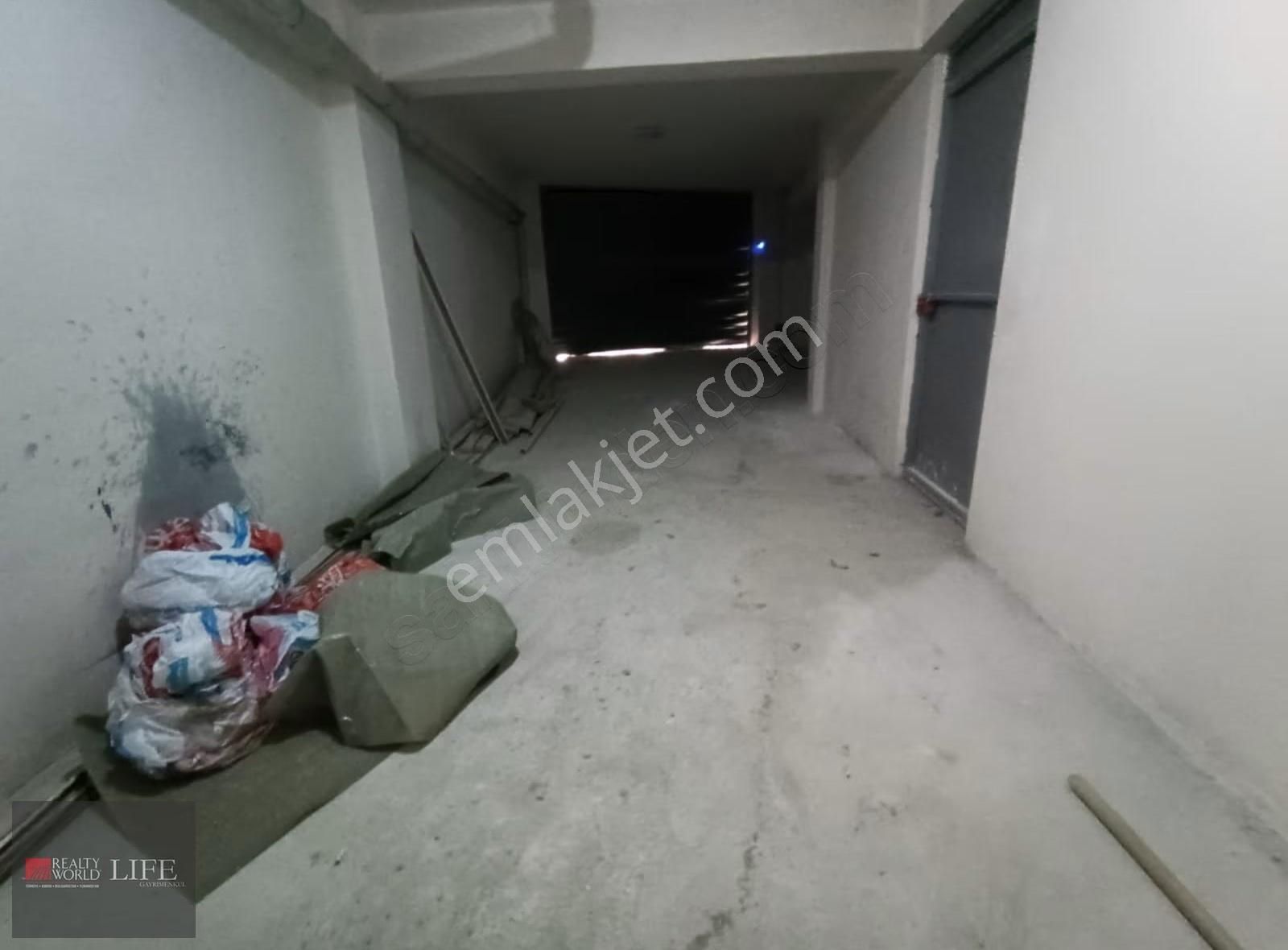 Rw Life // Şirintepe Mh.iletişim Kapısı Yakını Satılık 1+1 Daire - Görsel 12