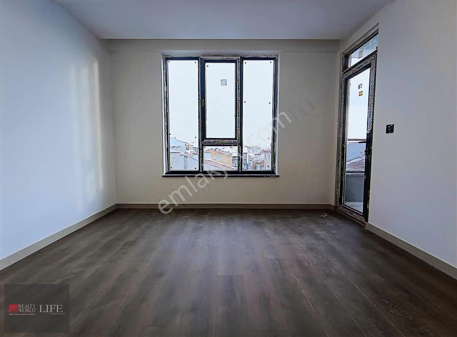 Rw Lıfe // Şirintepe Mah.bursa Cad Yakını Satılık Lüks 2+0 Daire - Görsel 4