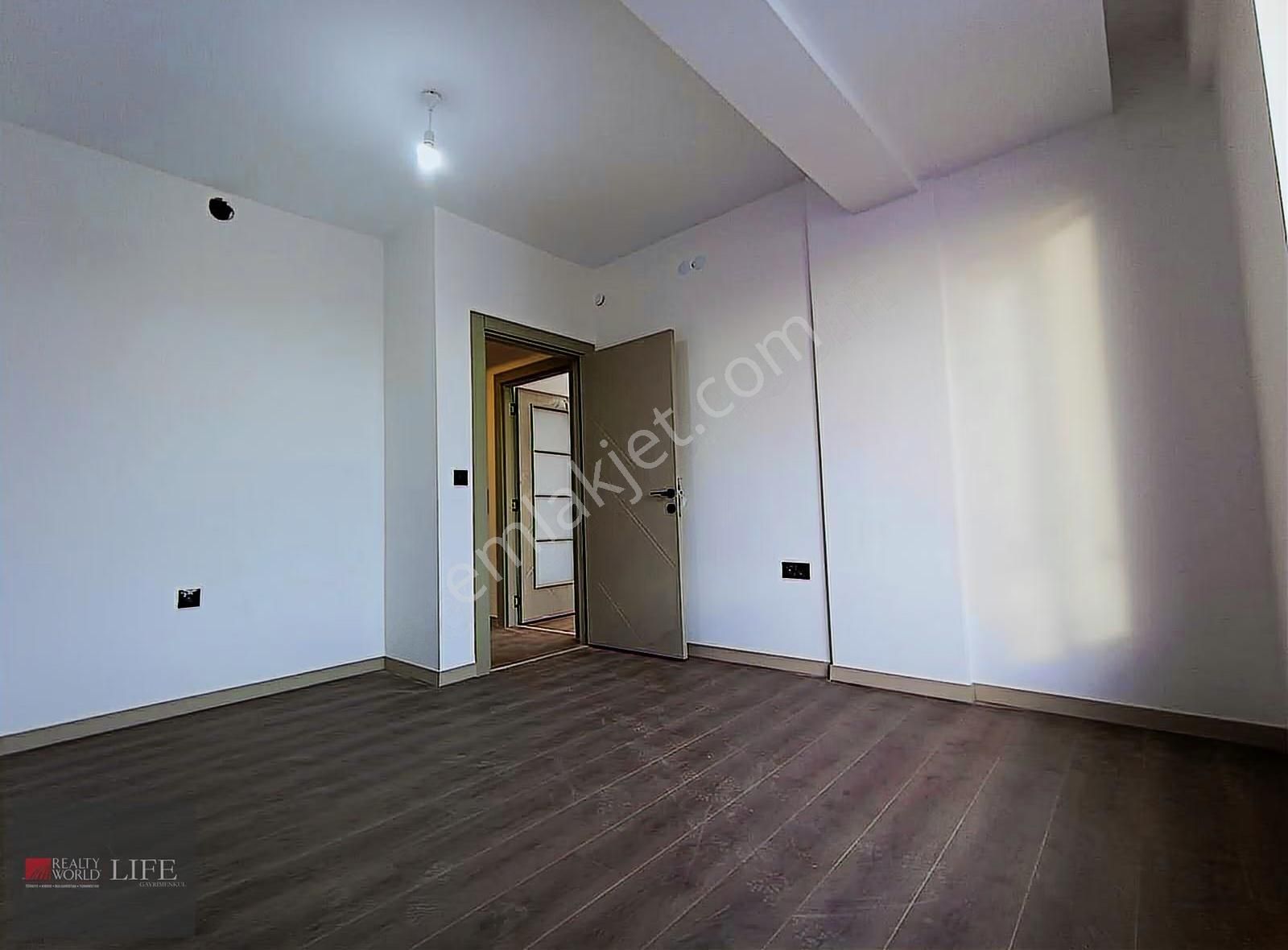 Rw Lıfe // Şirintepe Mah.bursa Cad.yakını Satılık Lüks 2+1 Daire - Görsel 9