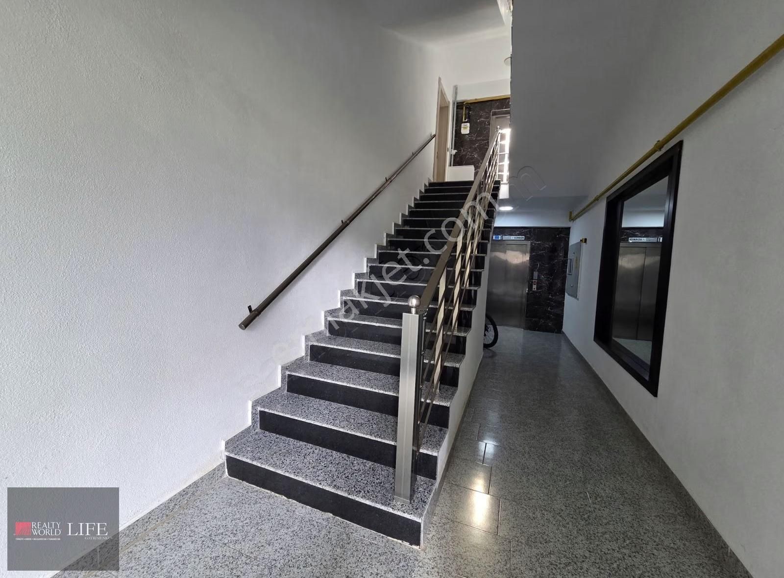 Rw Lıfe // Batıkent Site İçi Arakat Lüks 4+1 Satılık Daire - Görsel 3