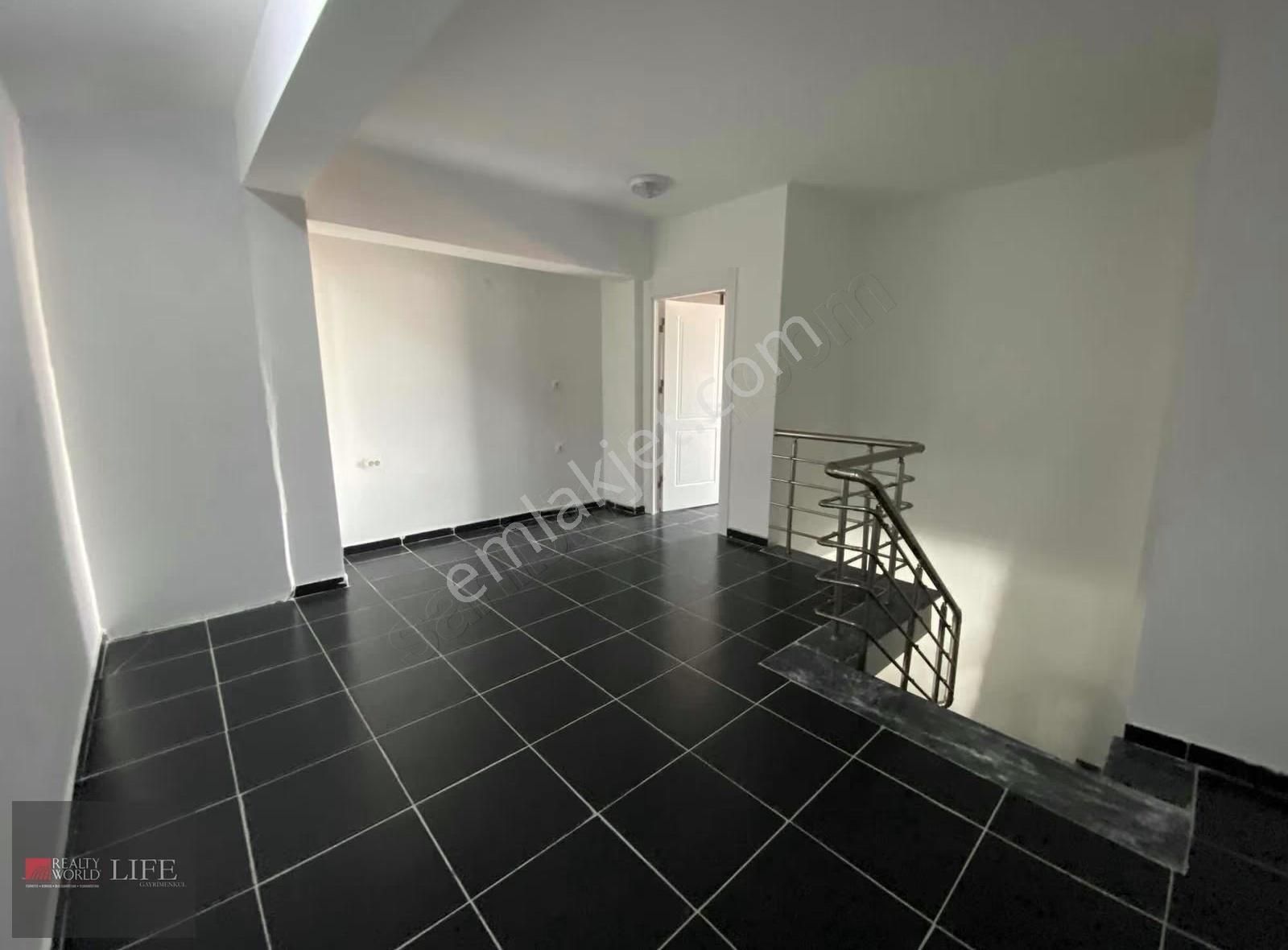 Rw Lıfe// Büyükdere Mh Faturalar Dahil Dubleks Kiralık 1+1 Daire - Görsel 28