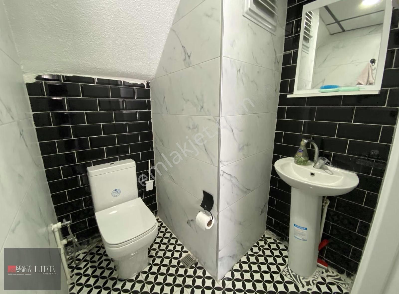 Rw Lıfe// Büyükdere Mh Faturalar Dahil Dubleks Kiralık 1+1 Daire - Görsel 7