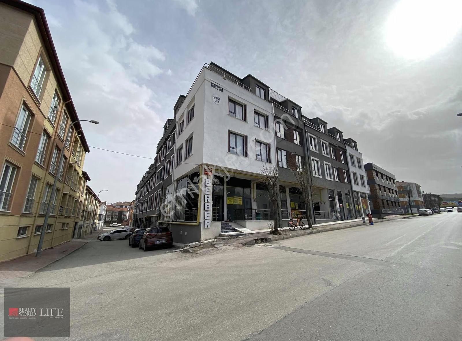 Rw Lıfe// Büyükdere Mh Faturalar Dahil Dubleks Kiralık 1+1 Daire - Görsel 31