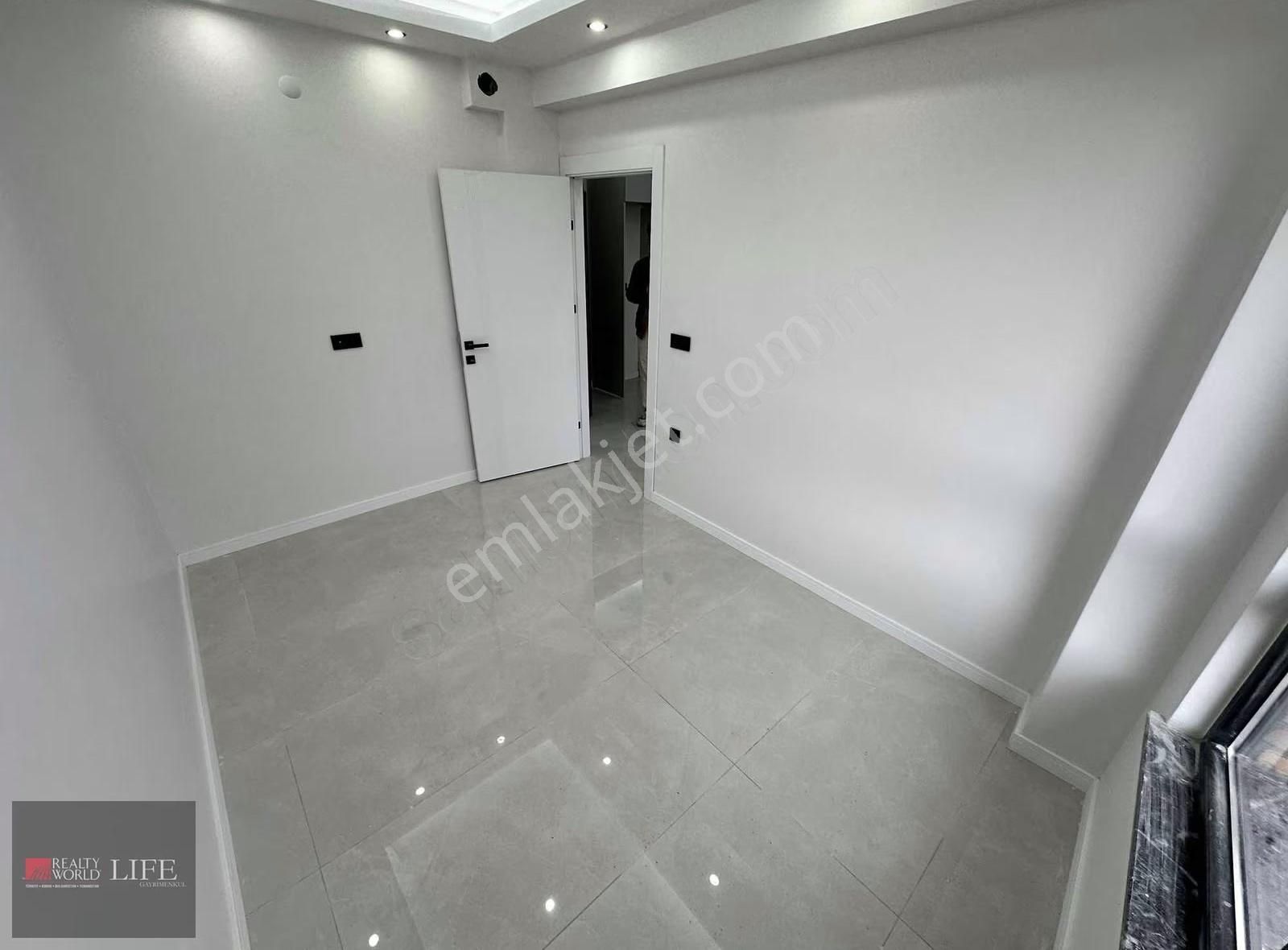 Rw Lıfe// Batıkent Mh Çandar Sk Üzerinde 65 M2 Kiralık 1+1 Daire - Görsel 28