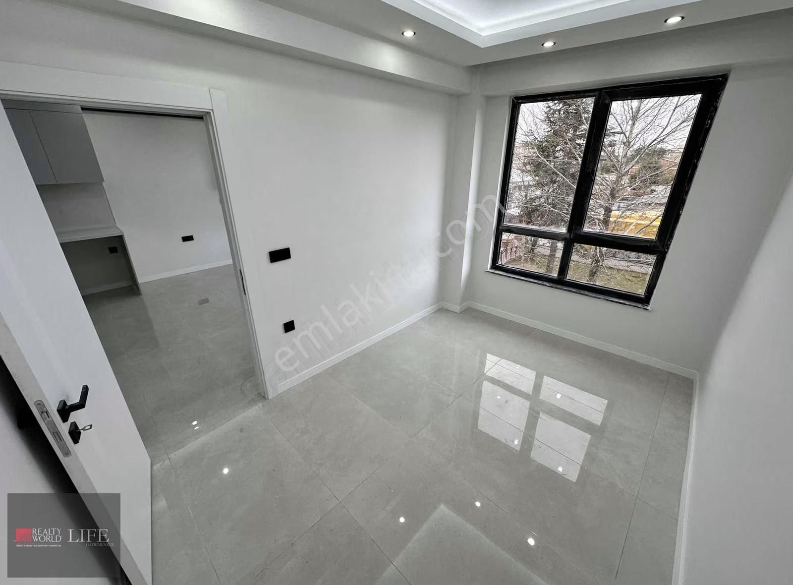 Rw Lıfe// Batıkent Mh Çandar Sk Üzerinde 65 M2 Kiralık 1+1 Daire - Görsel 20