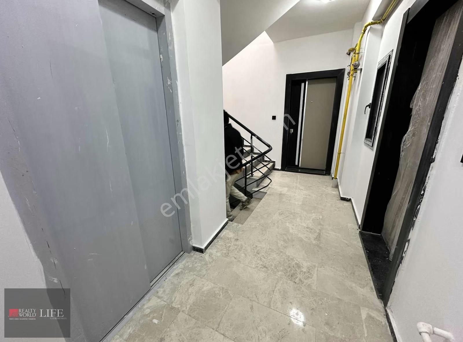 Rw Lıfe// Batıkent Mh Çandar Sk Üzerinde 65 M2 Kiralık 1+1 Daire - Görsel 31