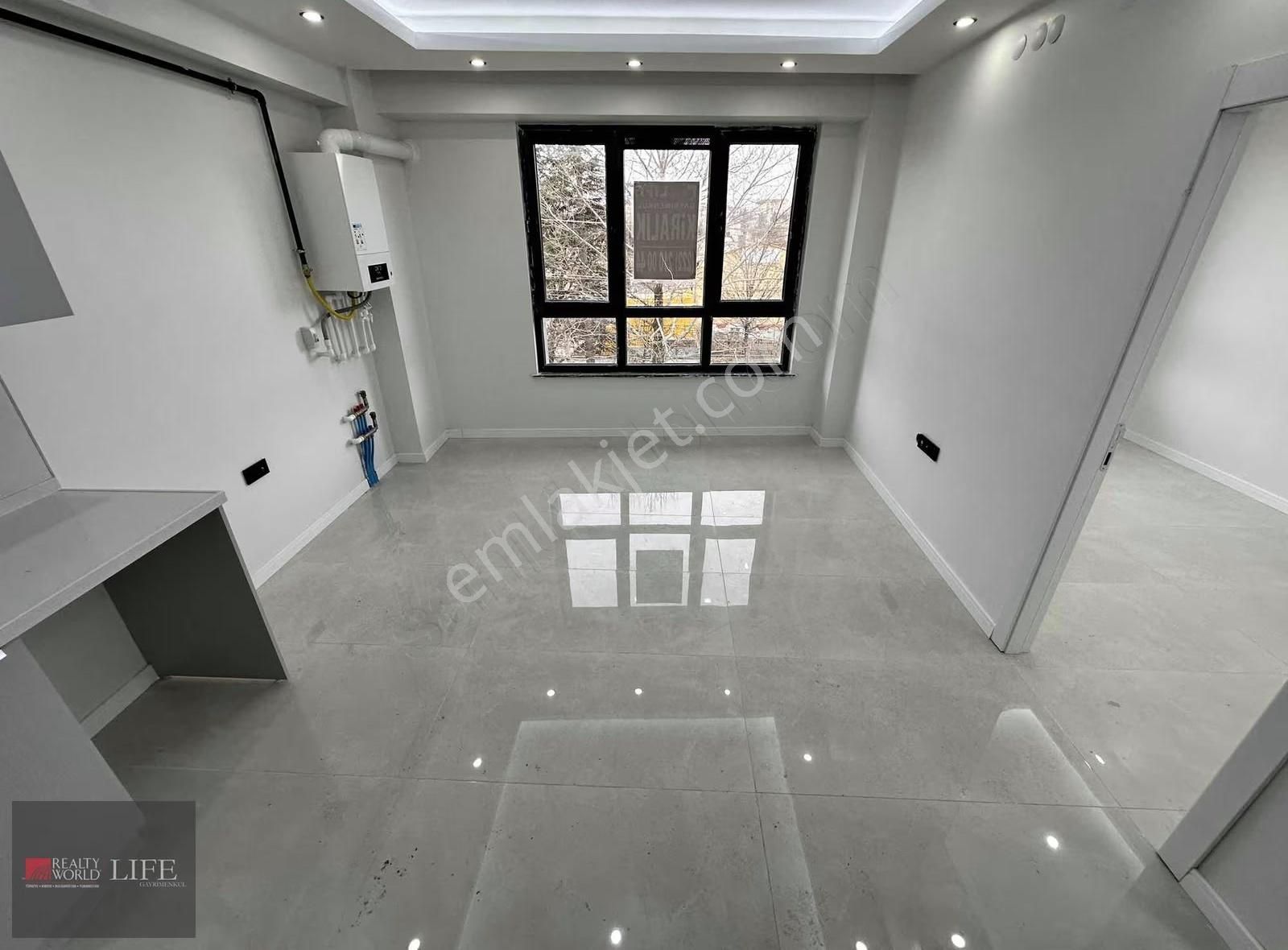 Rw Lıfe// Batıkent Mh Çandar Sk Üzerinde 65 M2 Kiralık 1+1 Daire - Görsel 6