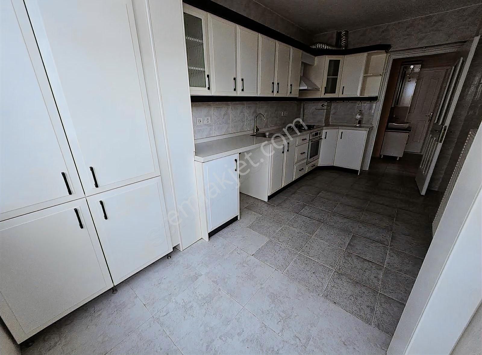 Tire Fatih Mh.3+1 Doğalgazlı Bulvar Üstünde Kiralık Daire - Görsel 10