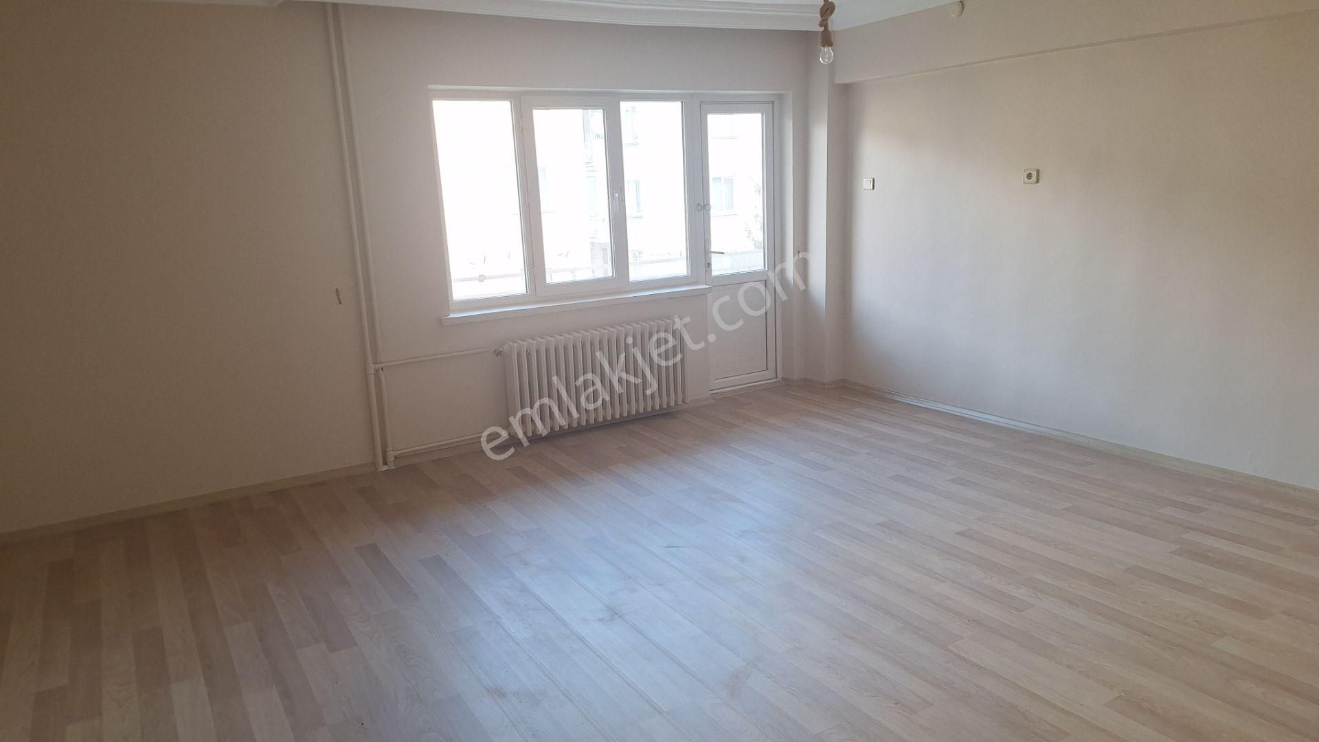 Century 21 Vizyon'dan Akarbaşı Mah.de Kiralık 2+1 Daire - Görsel 7