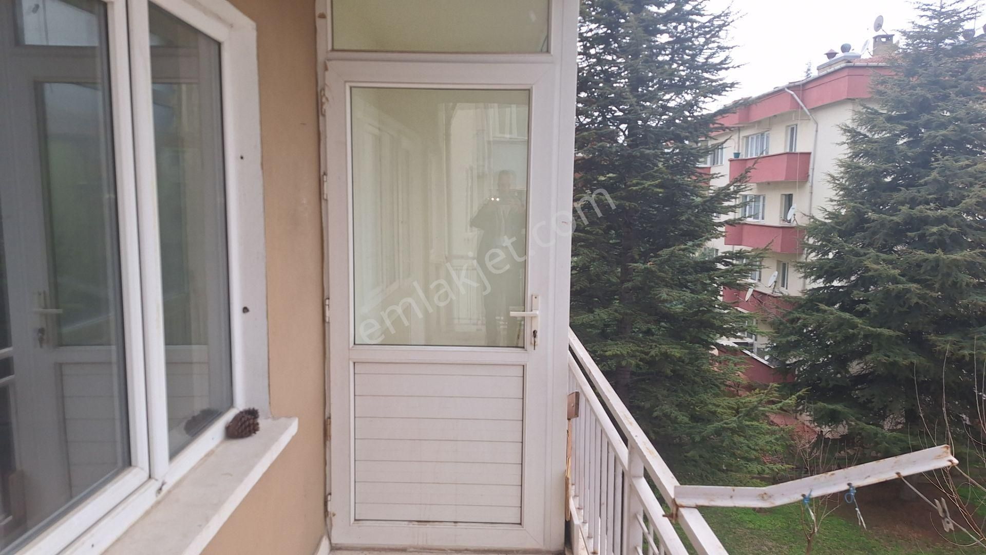 Century 21 Vizyon'dan Akarbaşı Mah.de Kiralık 2+1 Daire - Görsel 24