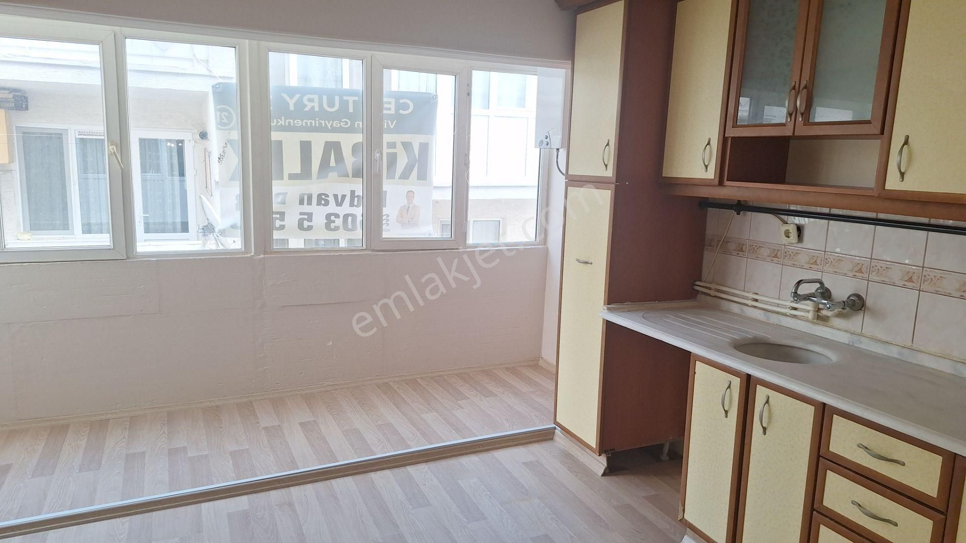 Century 21 Vizyon'dan Akarbaşı Mah.de Kiralık 2+1 Daire - Görsel 18