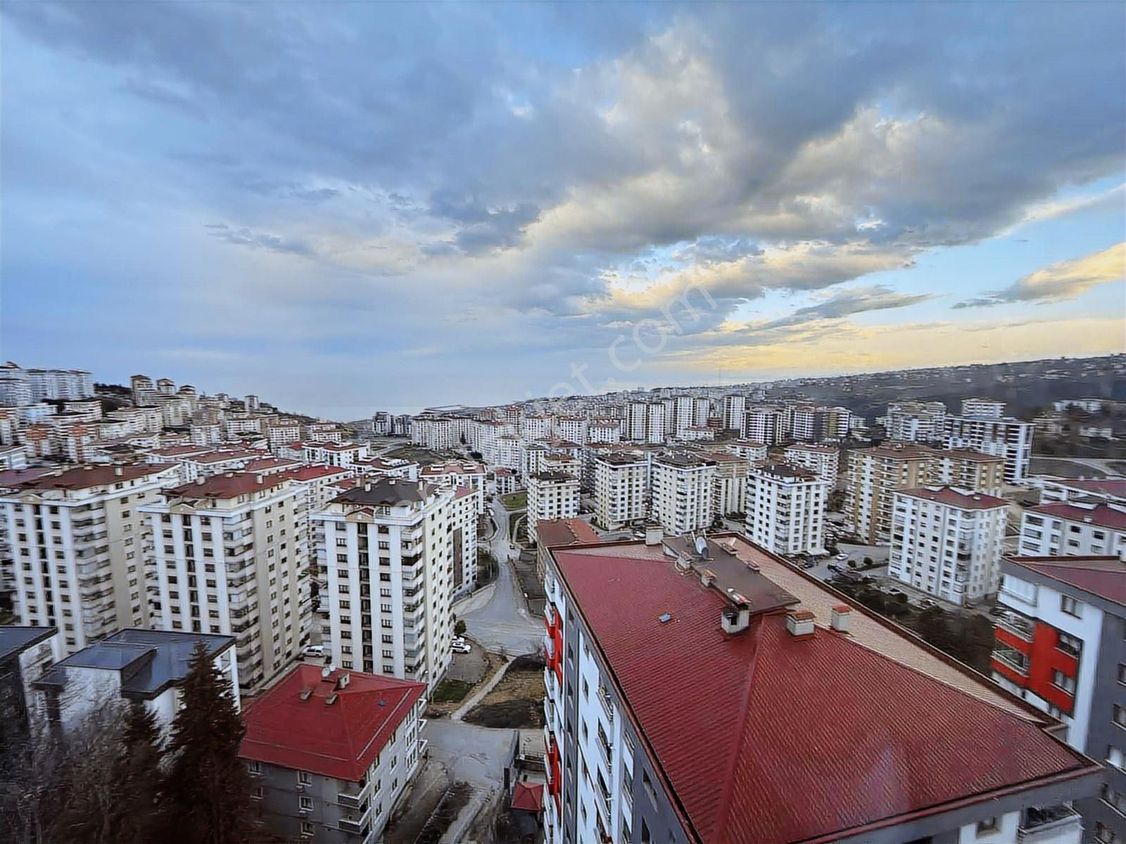 Trabzon Çukurçayırda Manzaralı Daire - Görsel 24