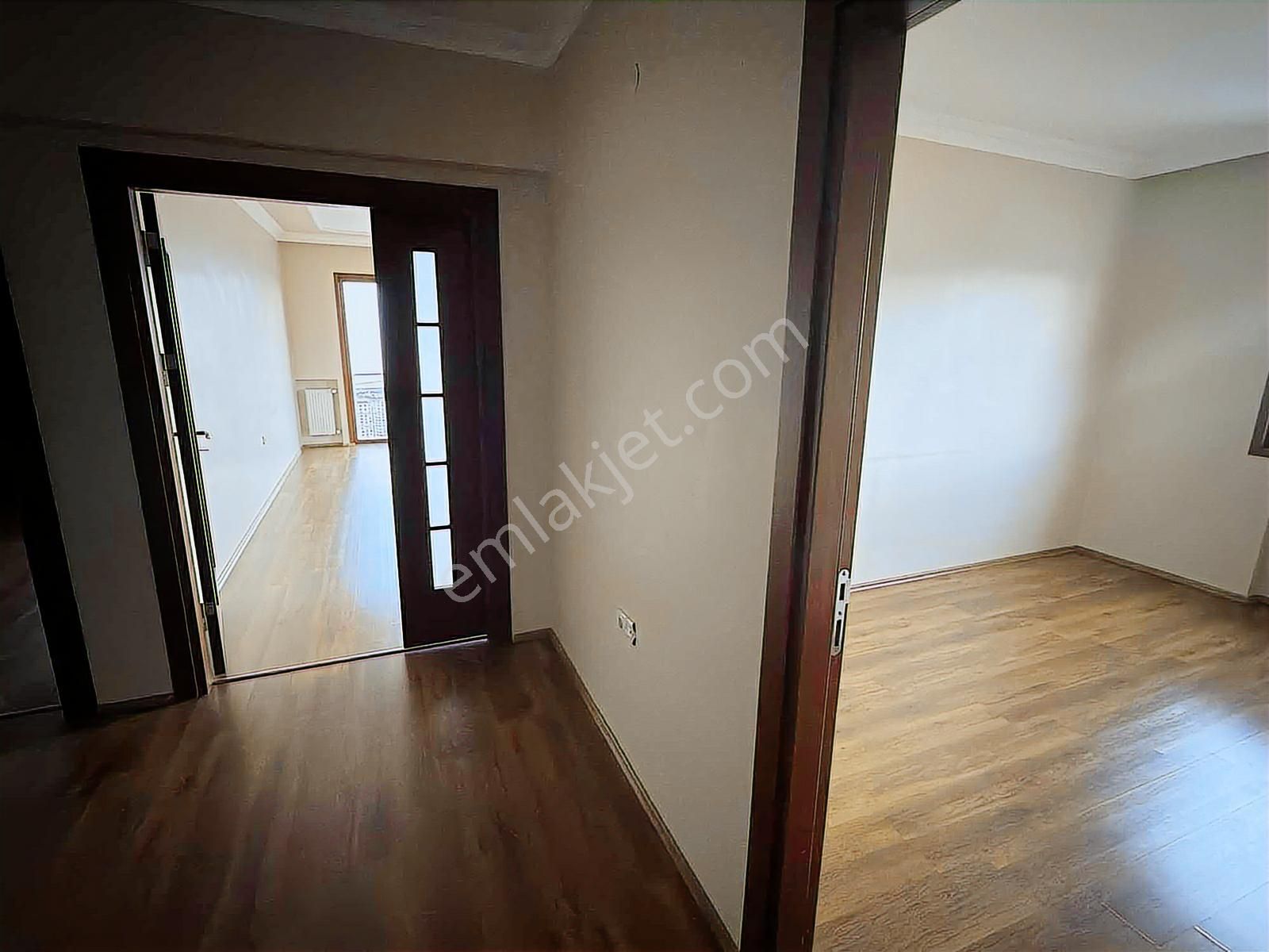 Trabzon Çukurçayırda Manzaralı Daire - Görsel 13