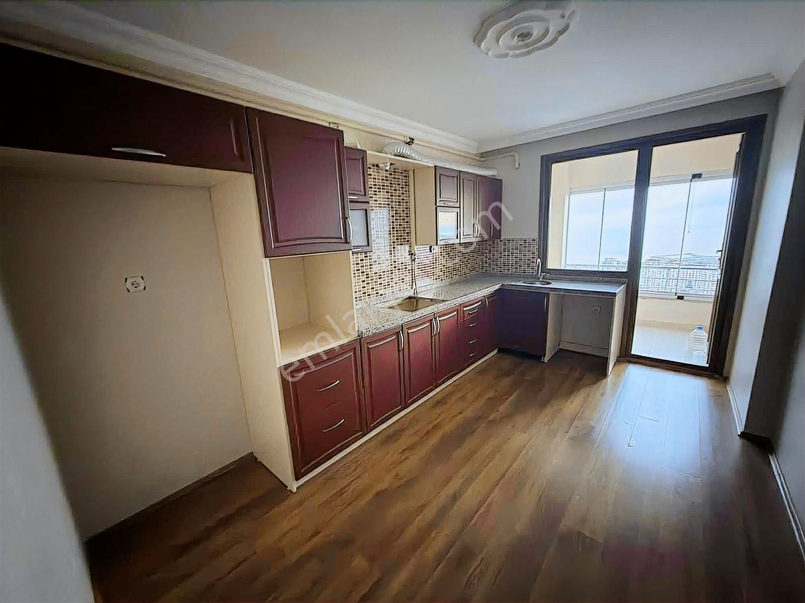 Trabzon Çukurçayırda Manzaralı Daire - Görsel 21