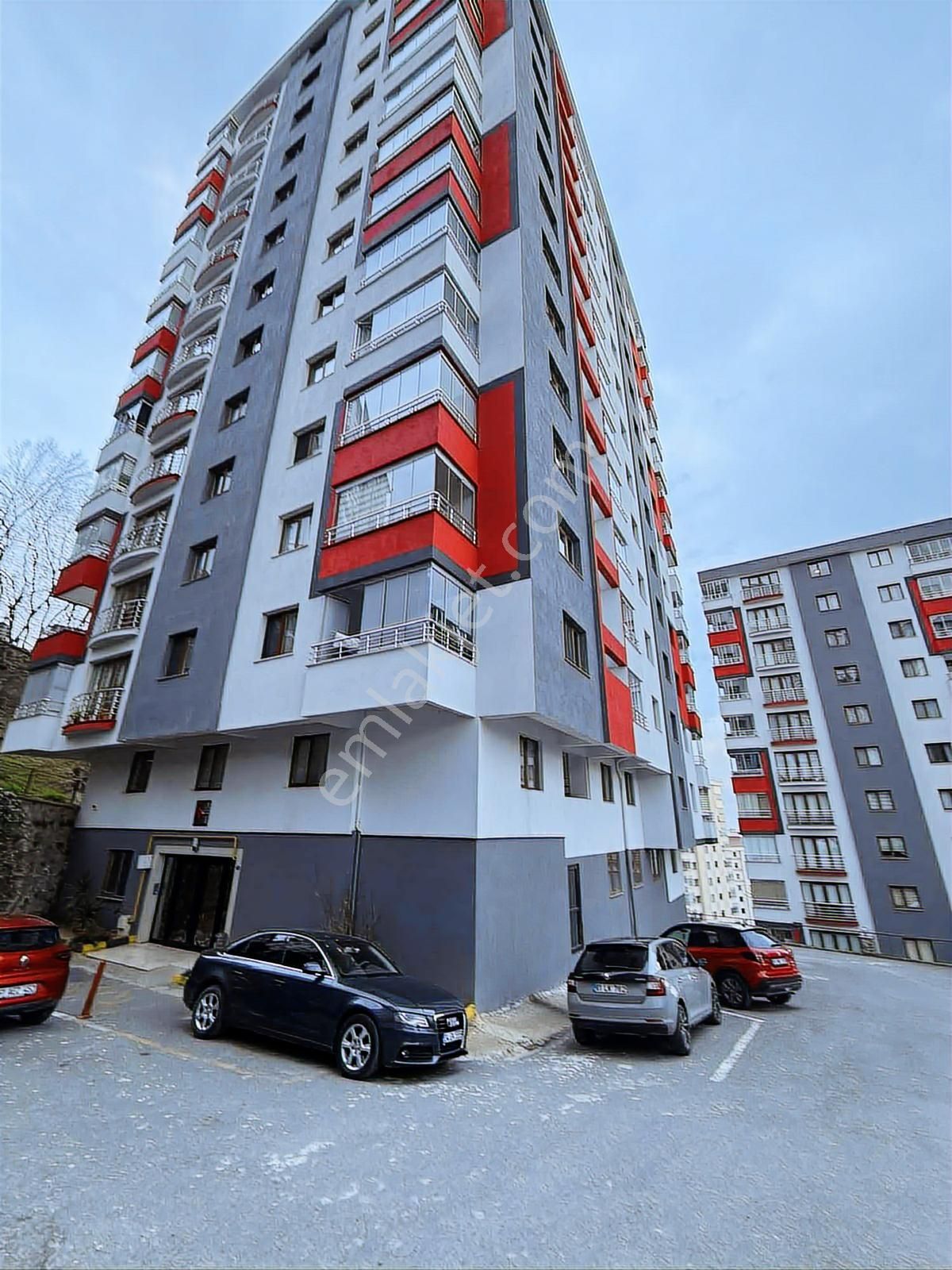Trabzon Çukurçayırda Manzaralı Daire - Görsel 4