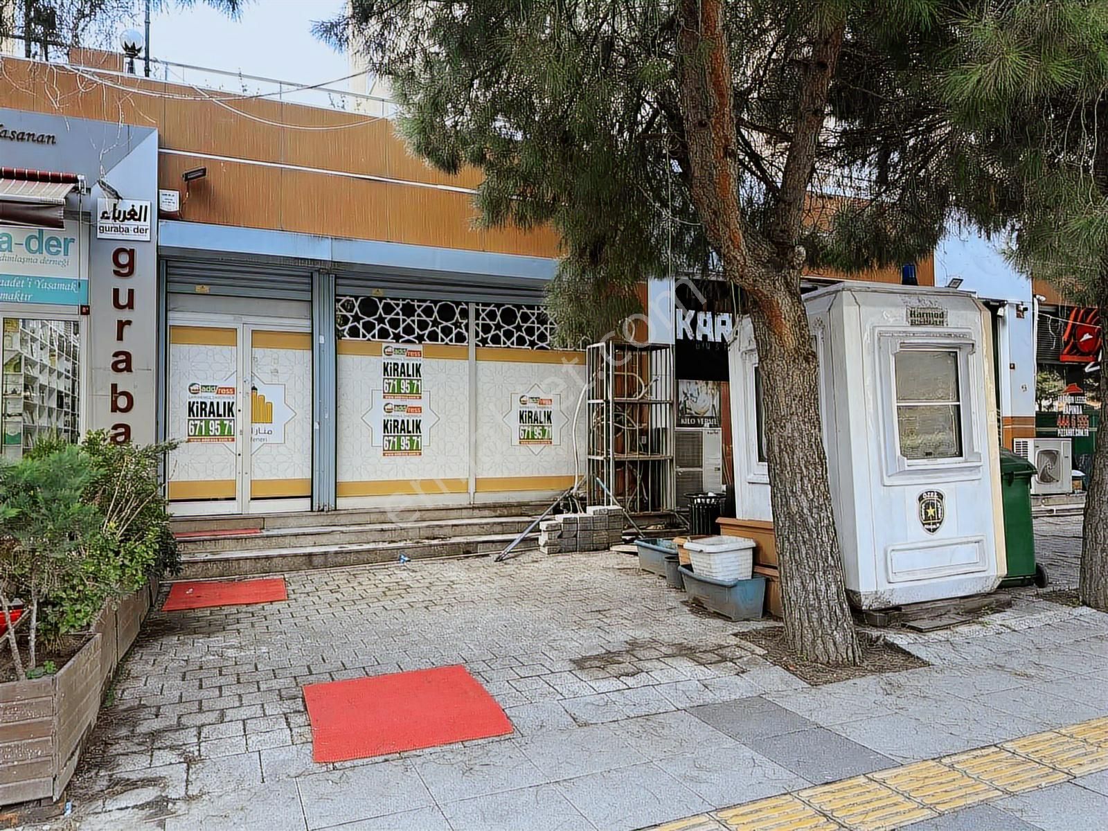 Başakşehir Sabahattin Zaim Caddesi Üzeri 180 M2 Cadde Dükkan