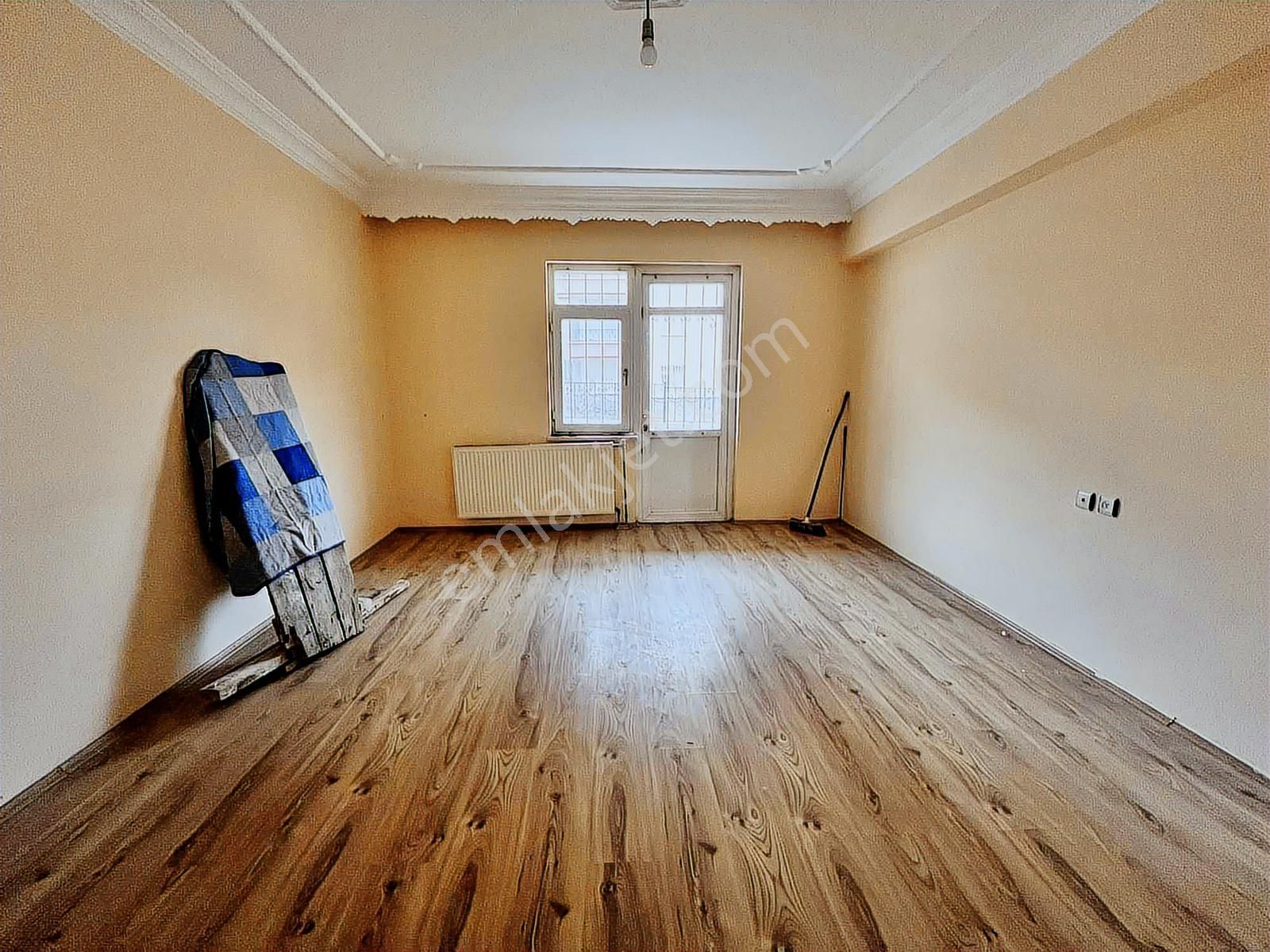 Şehitlik Mahallesinde 3+1 Giriş Katı Daire - Görsel 3